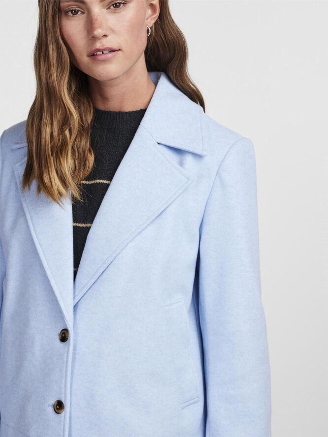 Pieces PCBEATRICE SHORT JACKET Angel falls