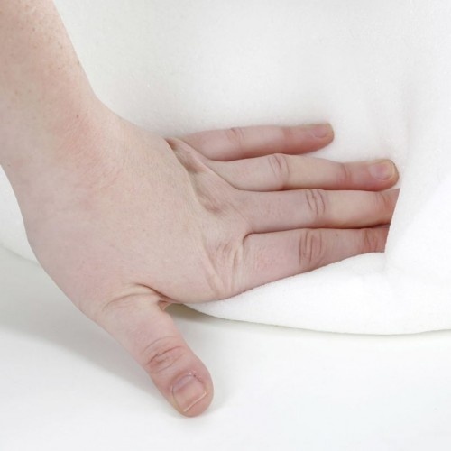 Colchão oval viscoelástico para cães, bege e cinza.