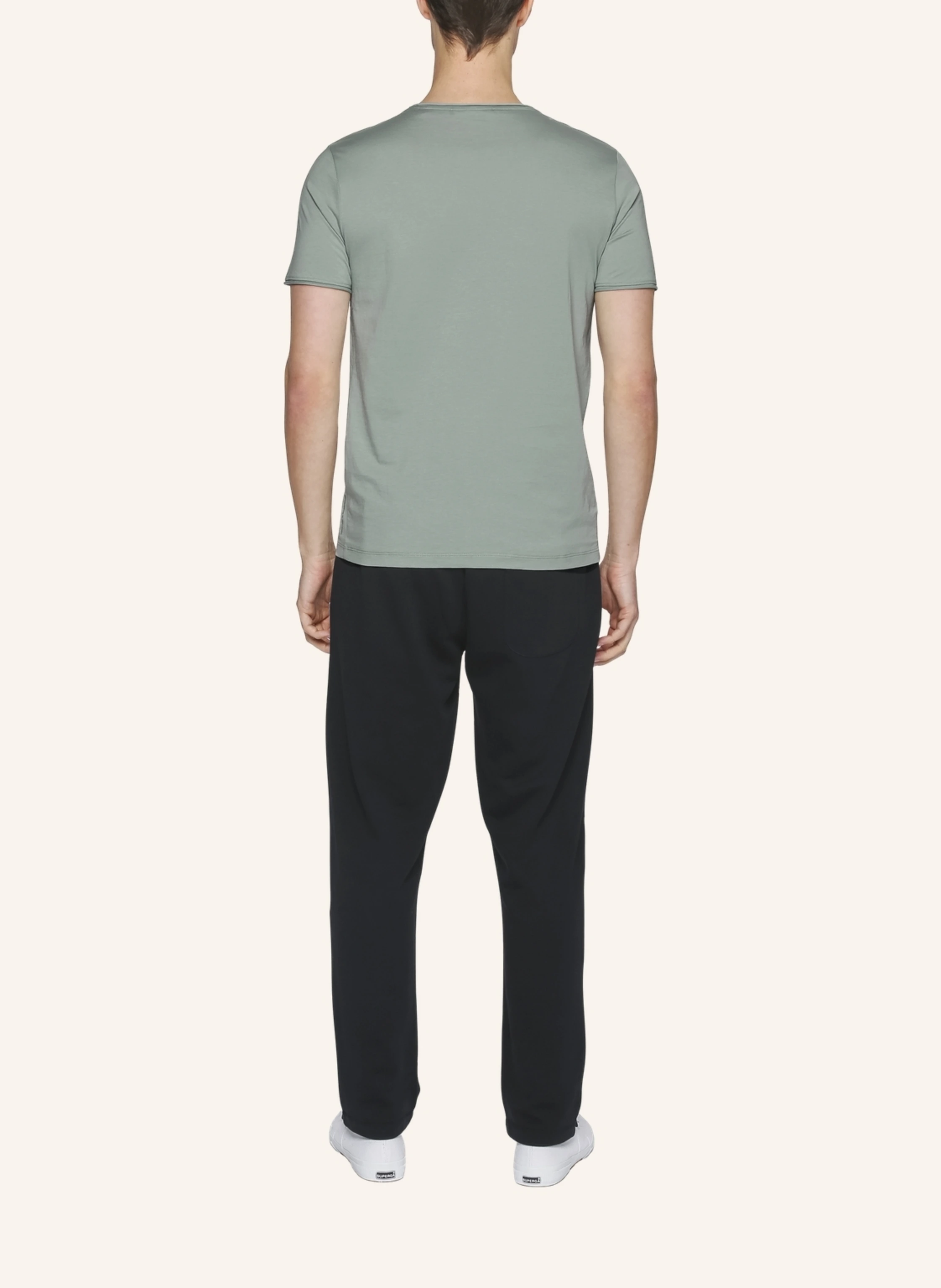 TRUSTED HANDWORK Round Neck 1/2-Sleeve T-Shirt with Roll Edge