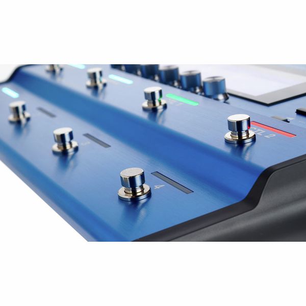 Boss SY-1000 Guitar Synthesizer