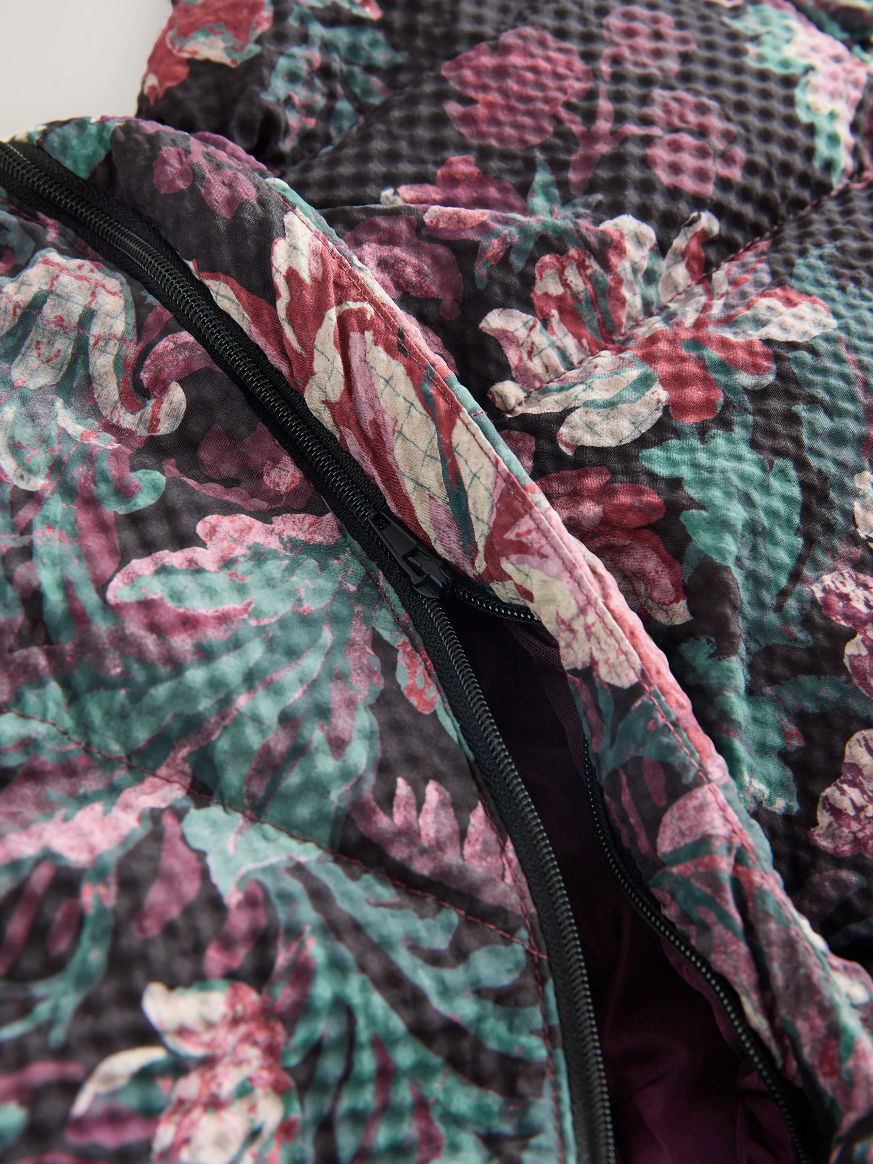 Wandtapijt print bordeaux rood - Korte Gevoerde jas met afneembare mouwen