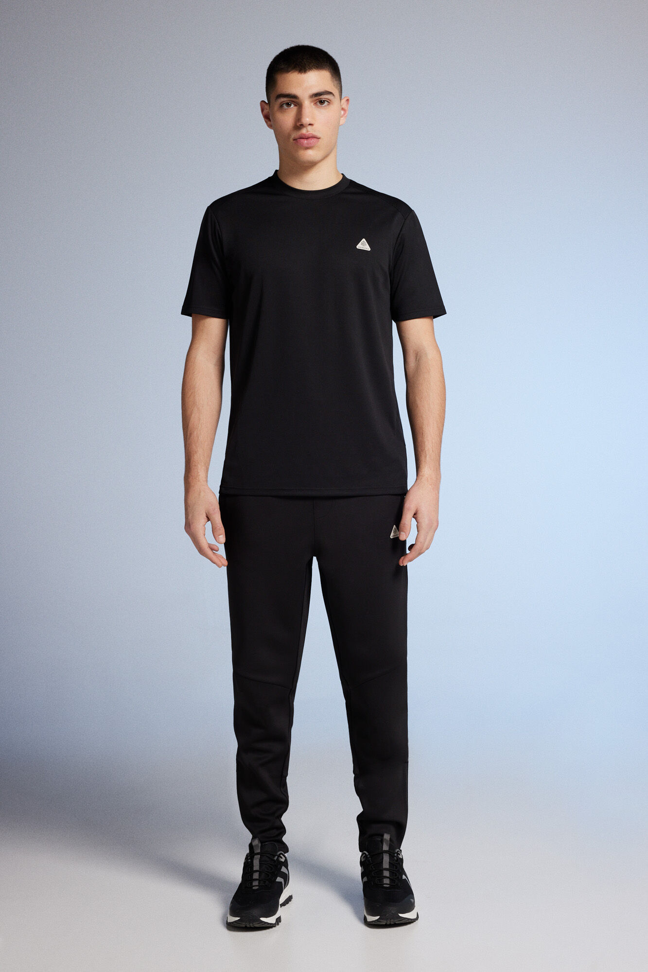 Camiseta de malha para atividades ao ar livre - preta