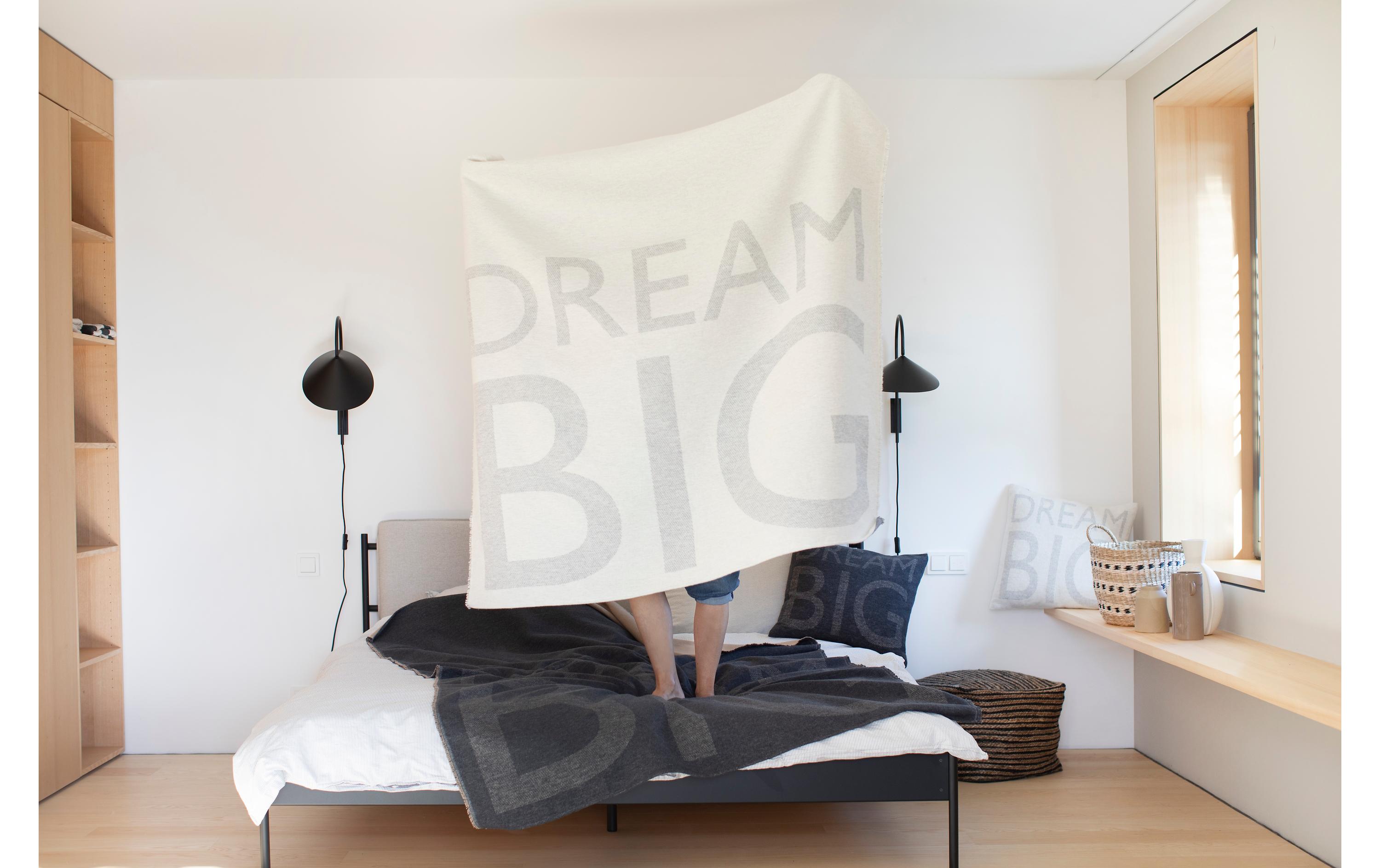 Decke Luca Dream Big 140 x 200 cm, AnthrazitWeiche Wohndecke