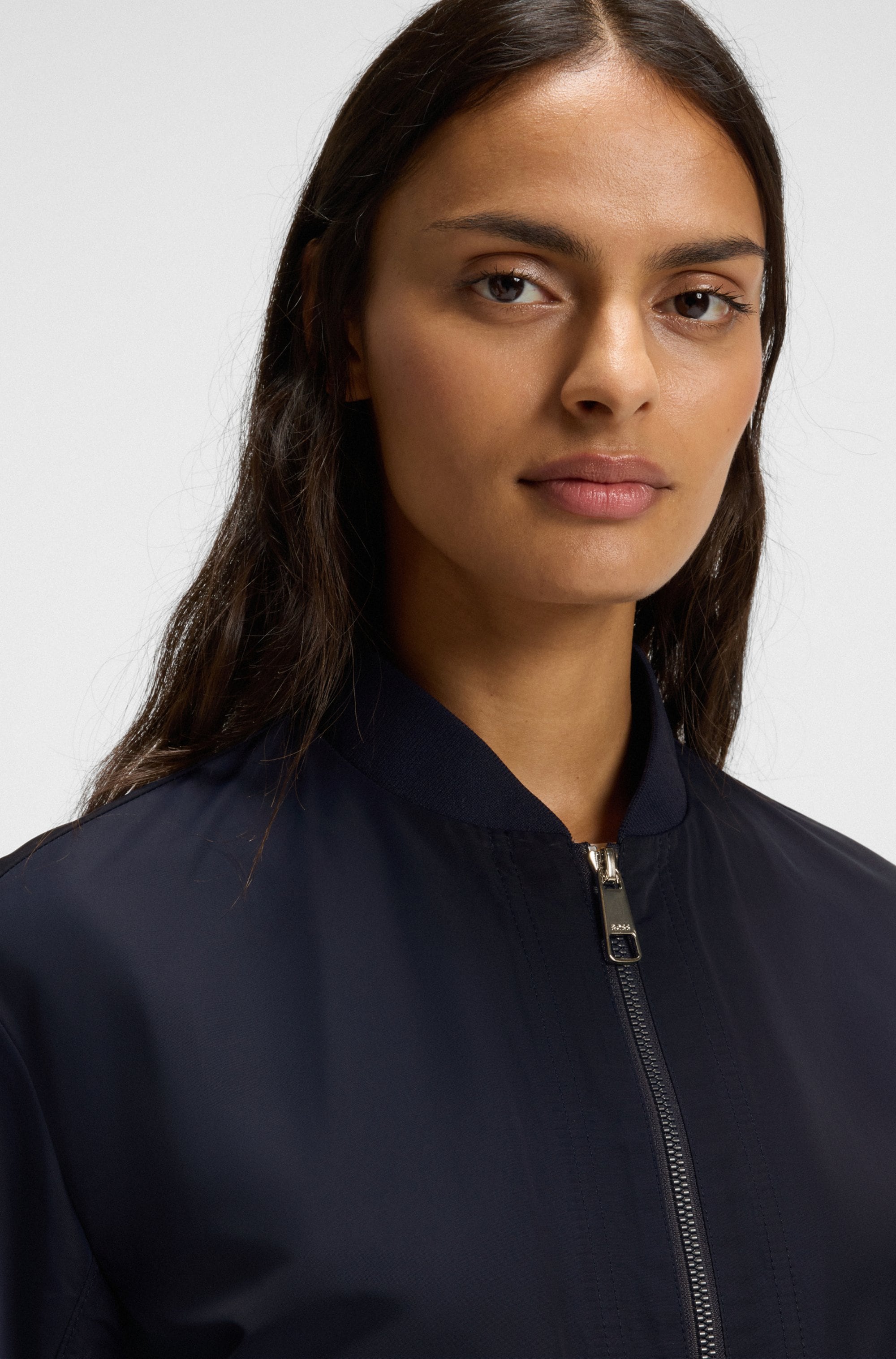 BOSS ORANGE Bomberjacke »Pirosa Premium Damenmode« mit schützendem Finish