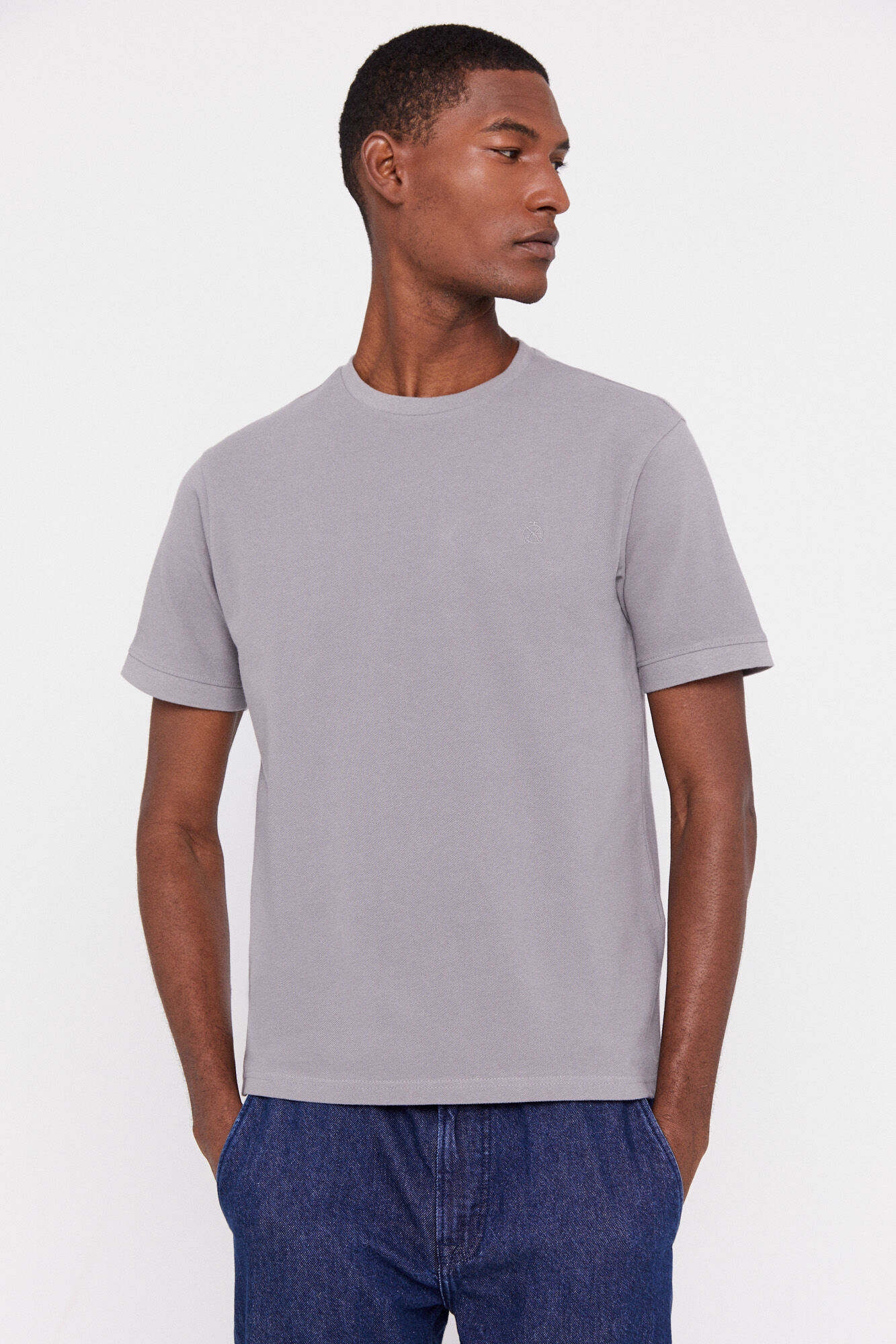 Camiseta básica em piqué - Cinza