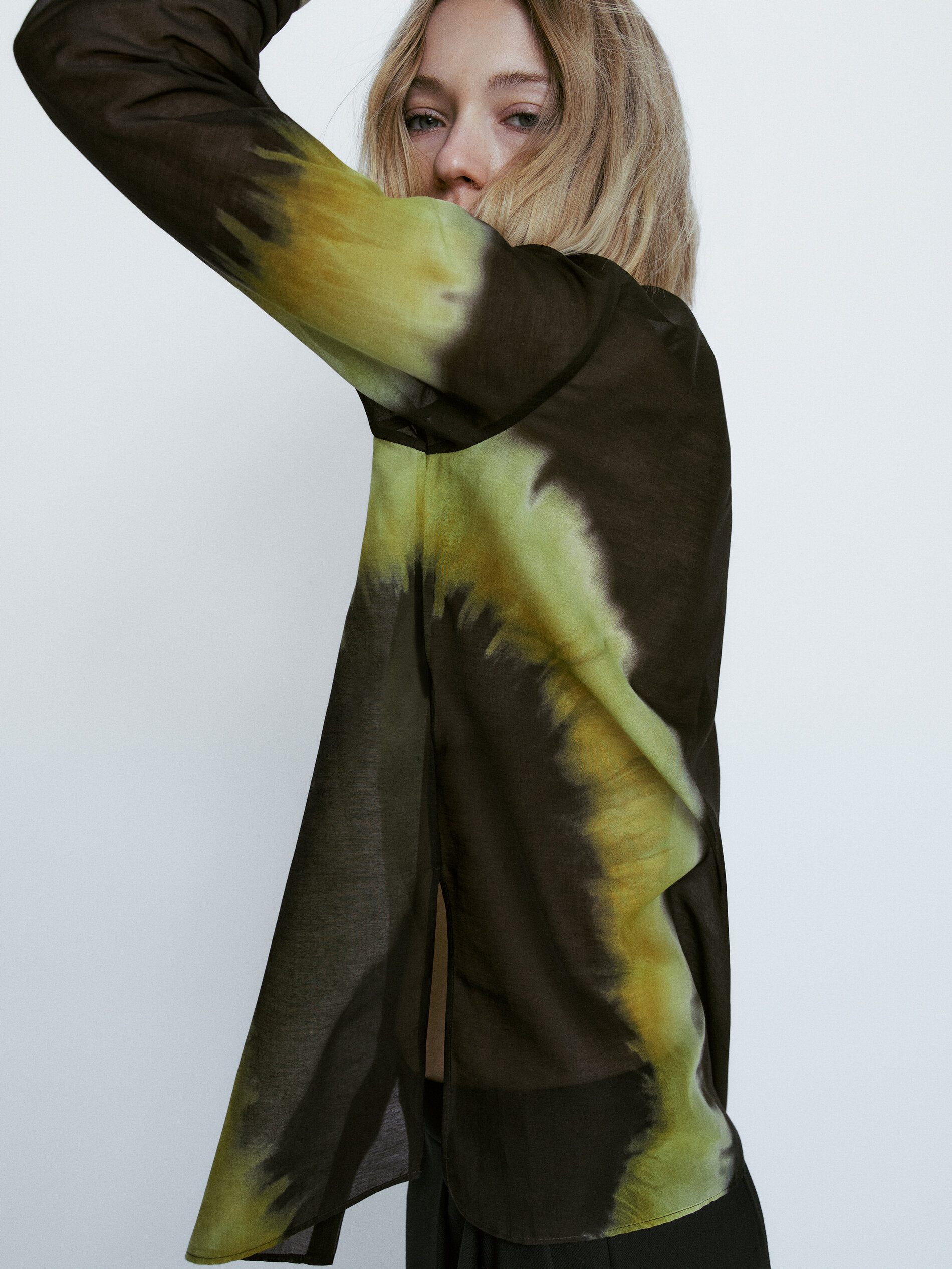 Camisa estampada em mistura de algodão e seda - VERDE