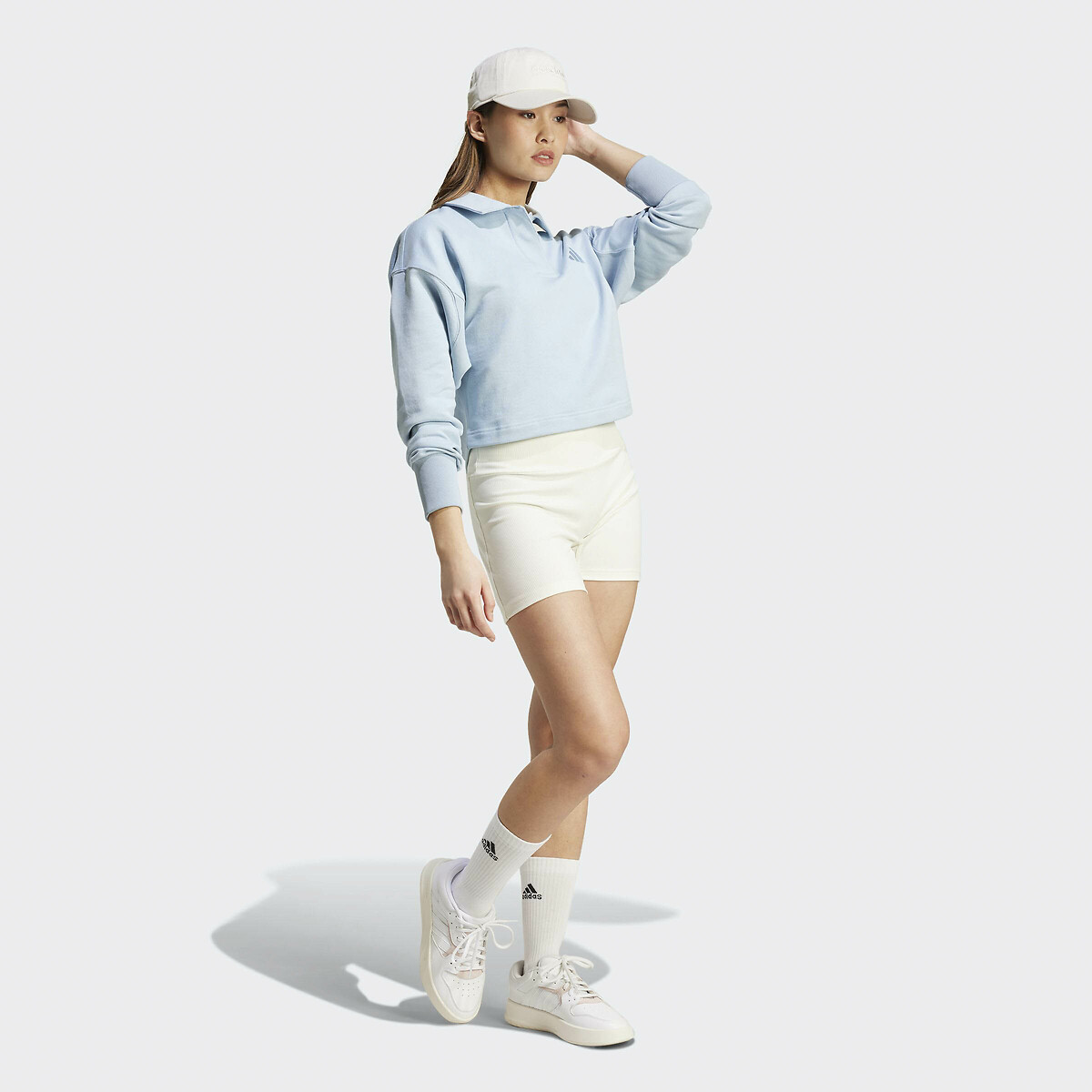 ADIDAS ROUPAS ESPORTIVAS<br>Suéter com gola polo para todas as estações