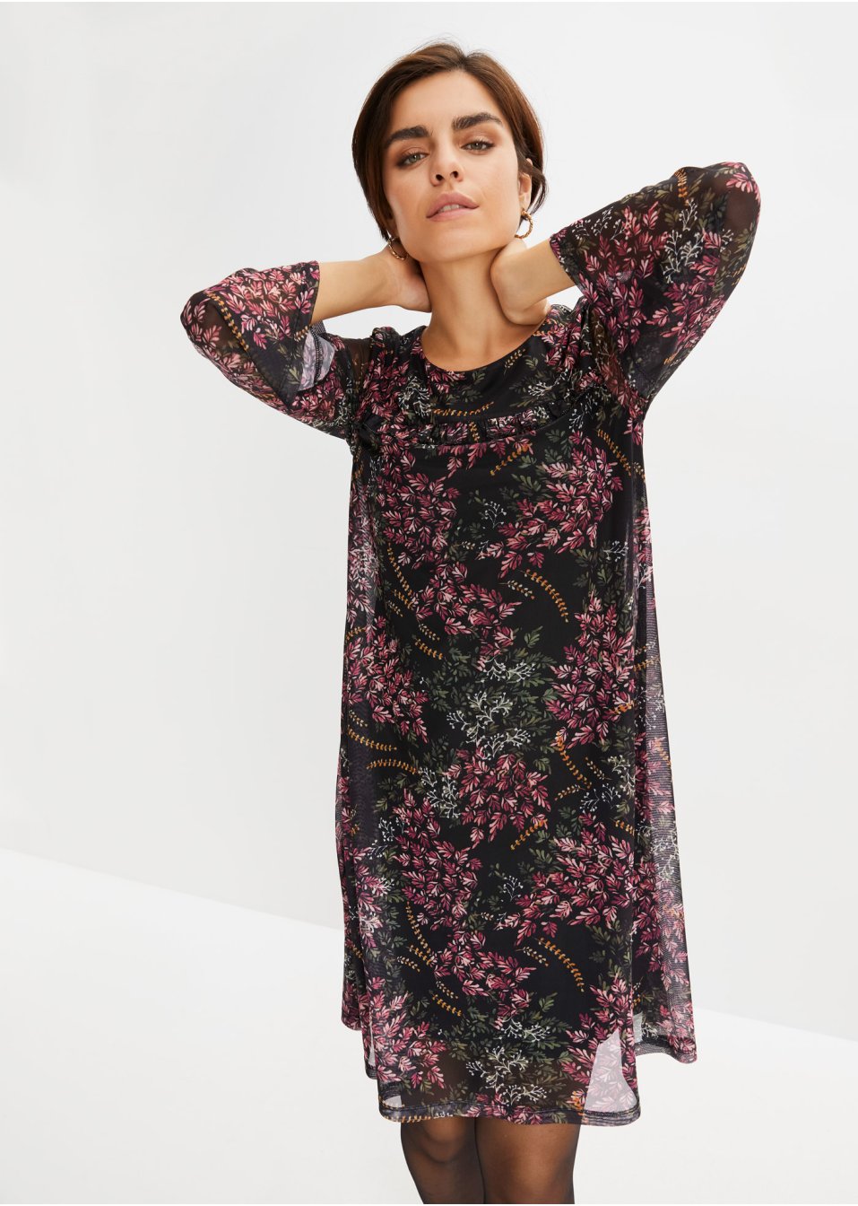 Robe en mesh à ruchés