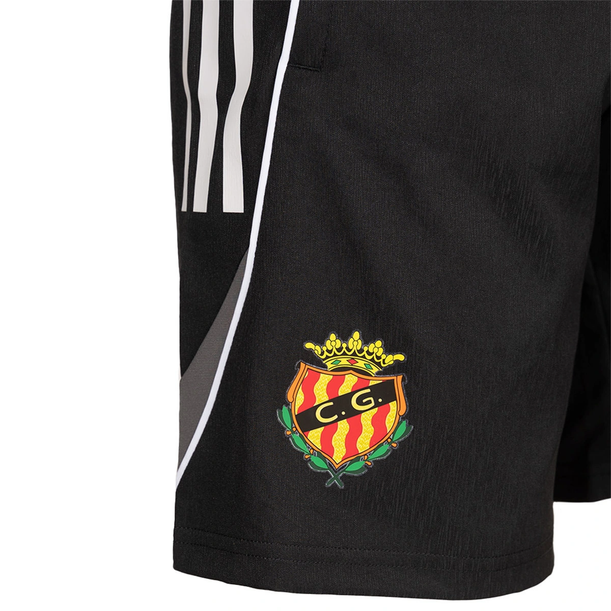 Calções adidas Gimnàstic de Tarragona Training/Passeio Técnicos e Passeio Jogadores e Guarda-redes 2025-2