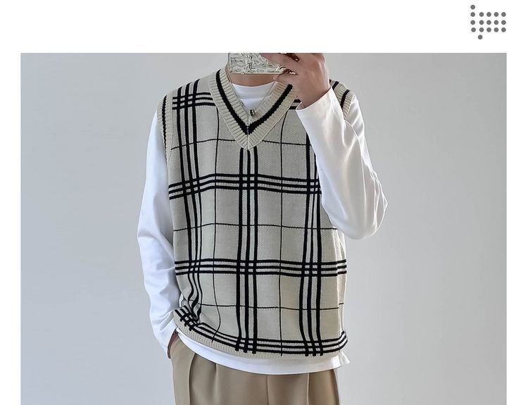 Remeefa - V-hals geruite trui met vest