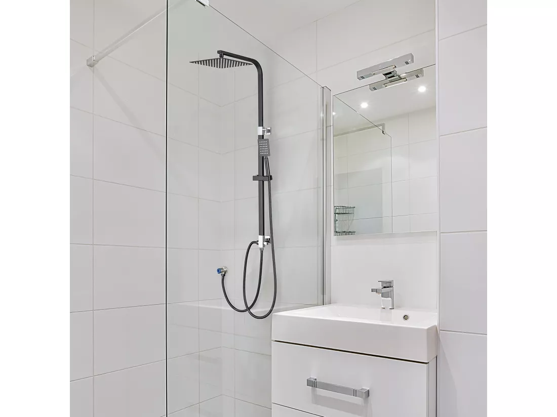 Colonne de Douche Sans Robinetterie Ensemble de Douche Laiton Système de Douche Hauteur Réglable 690-1130 mm Salle de Bain Noir,EU Modèle