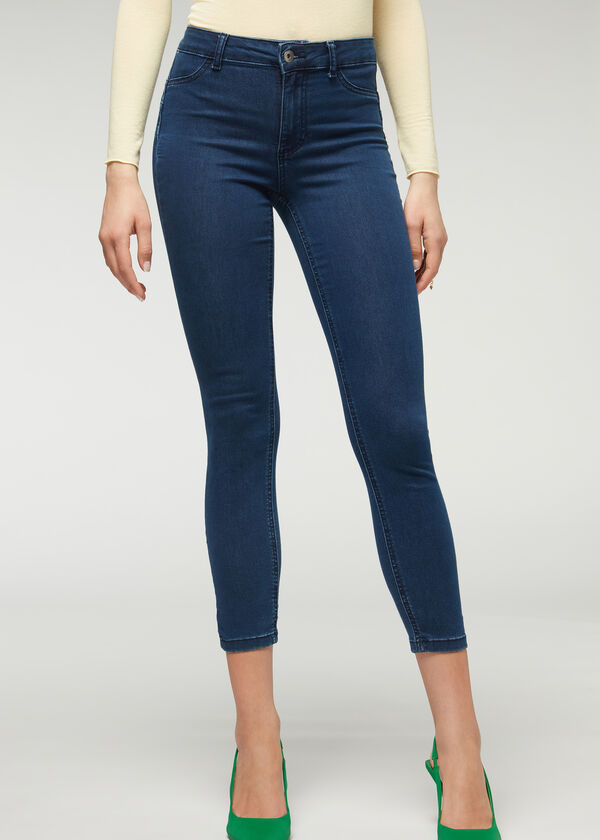 Jeans com efeito push-up e toque macio