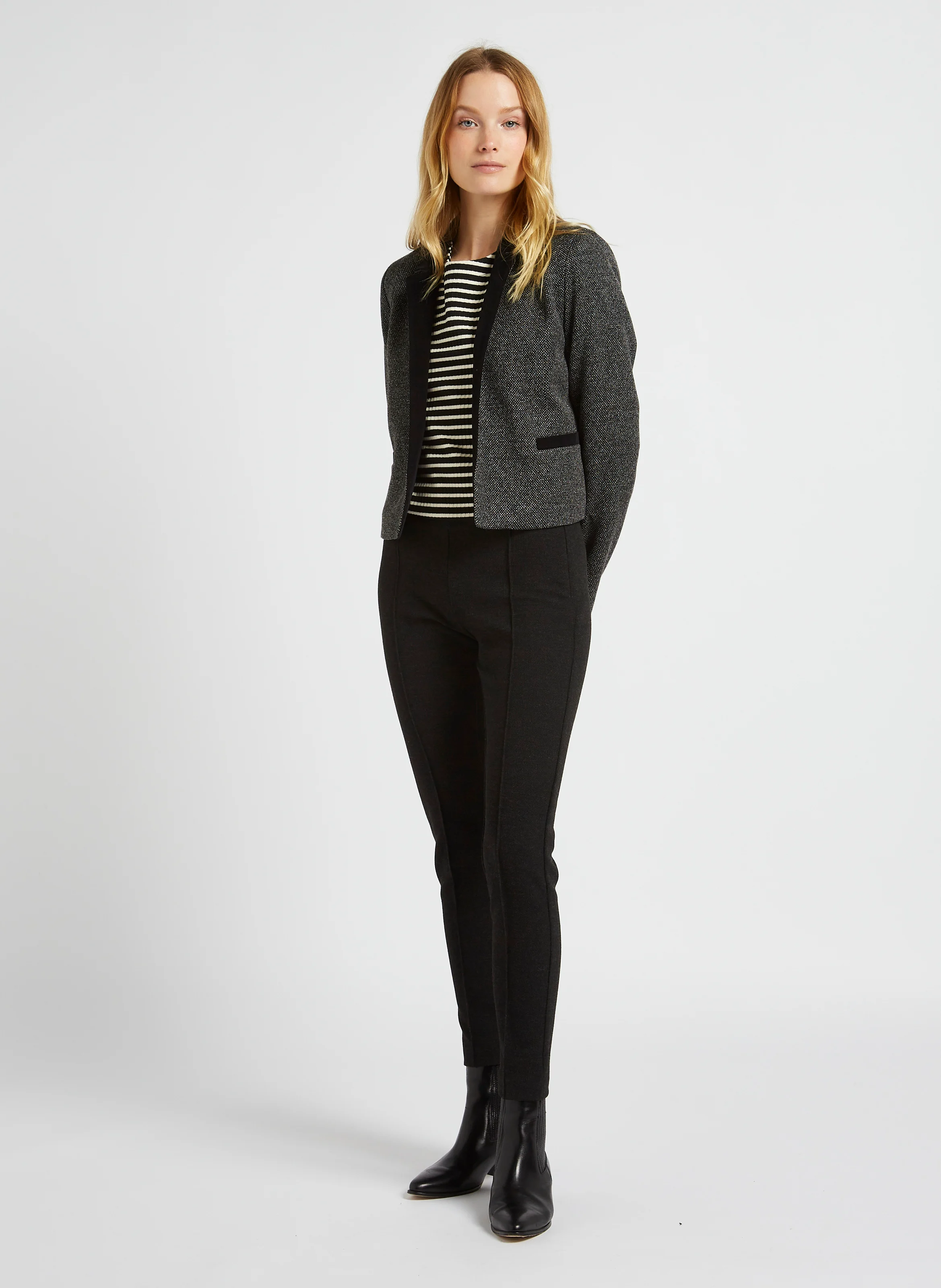 Veste courte col tailleur velours | Noir