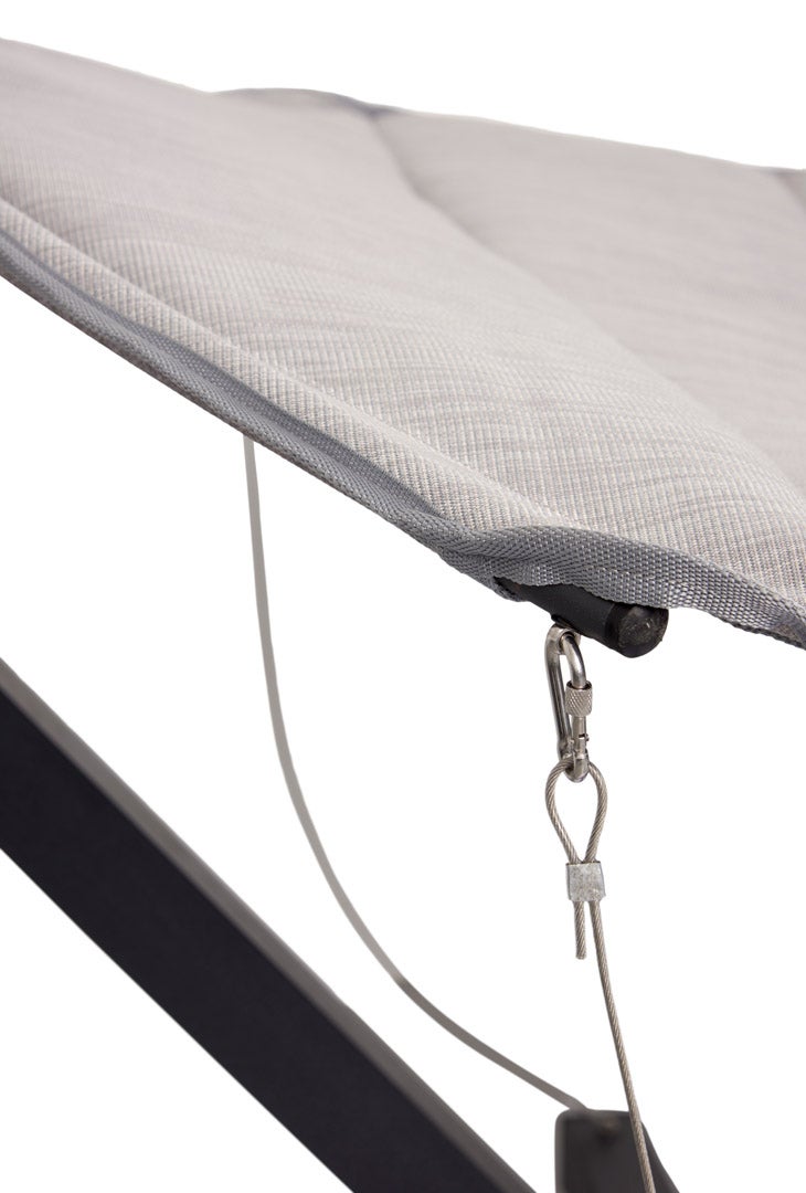 Cille Garden Lounge hangmat, zwart en lichtgrijs. 230 x 141 x 116 cm