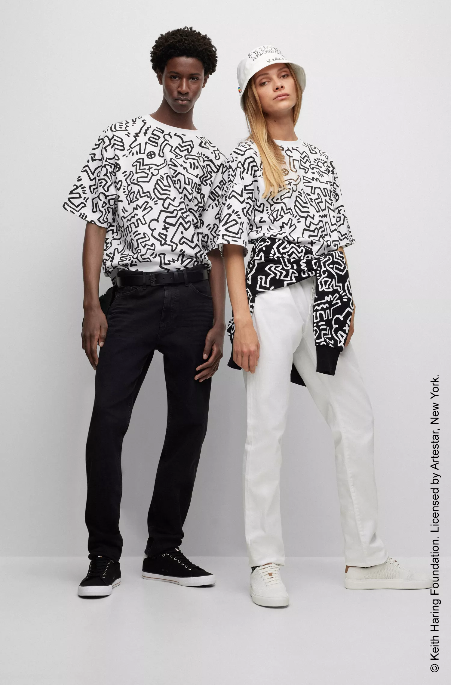 Camiseta preta BOSS x Keith Haring com estampa unissex em malha de algodão.