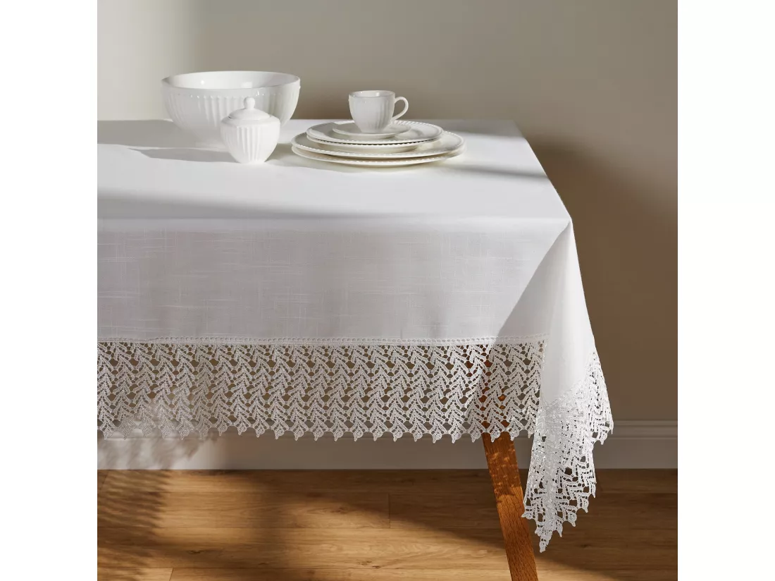 Nappe Décorative Bernadette en Polyester Blanc 130x180