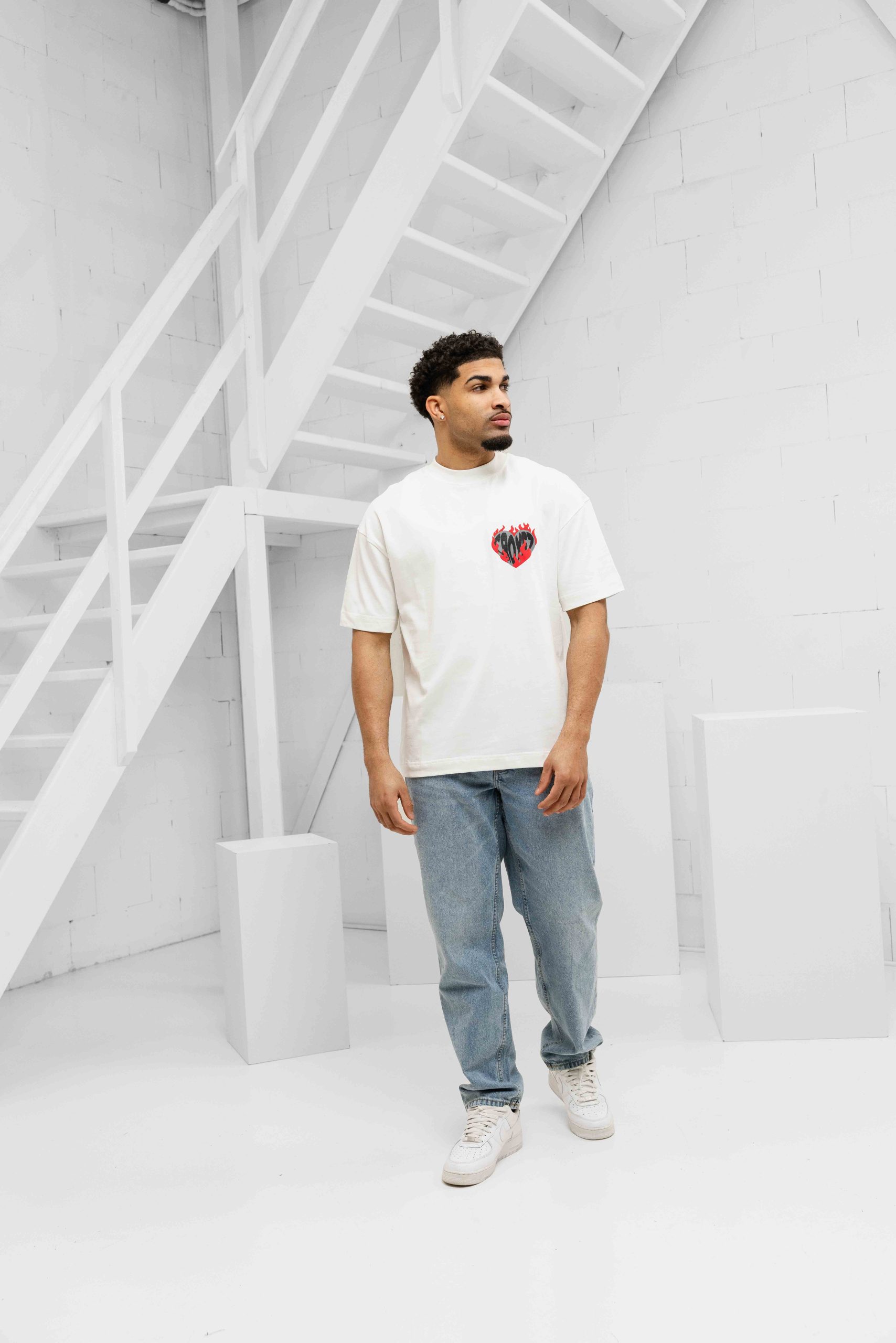 Croyez Heart On Fire T-Shirt Heren Gebroken Wit