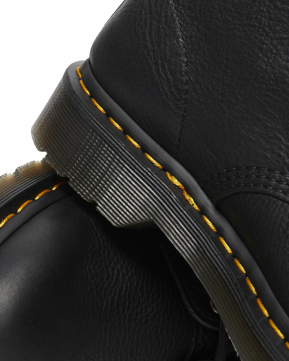 DR. MARTENS<br>Botas de couro Ambassador 101