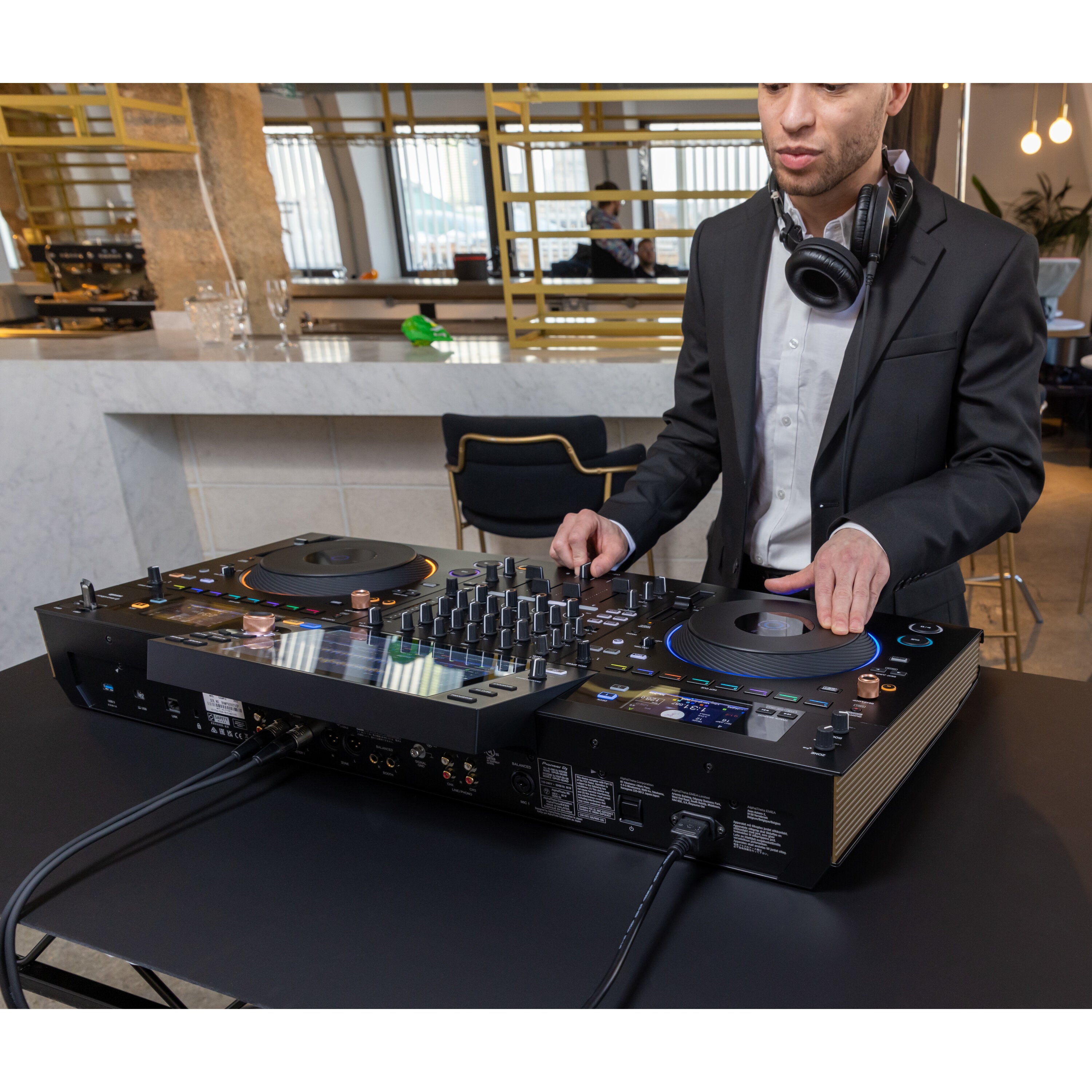 Pioneer DJ OPUS-QUAD all-in-one DJ-controller