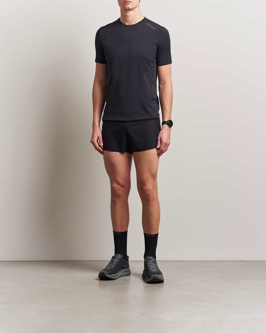 SOAR Running Tech Tee Black