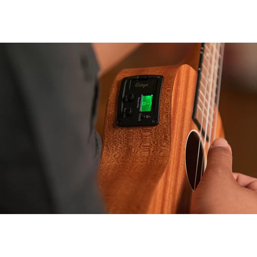 Ortega RFU11SE Timber Series Natural elektrisch-akoestische concert ukelele met gigbag