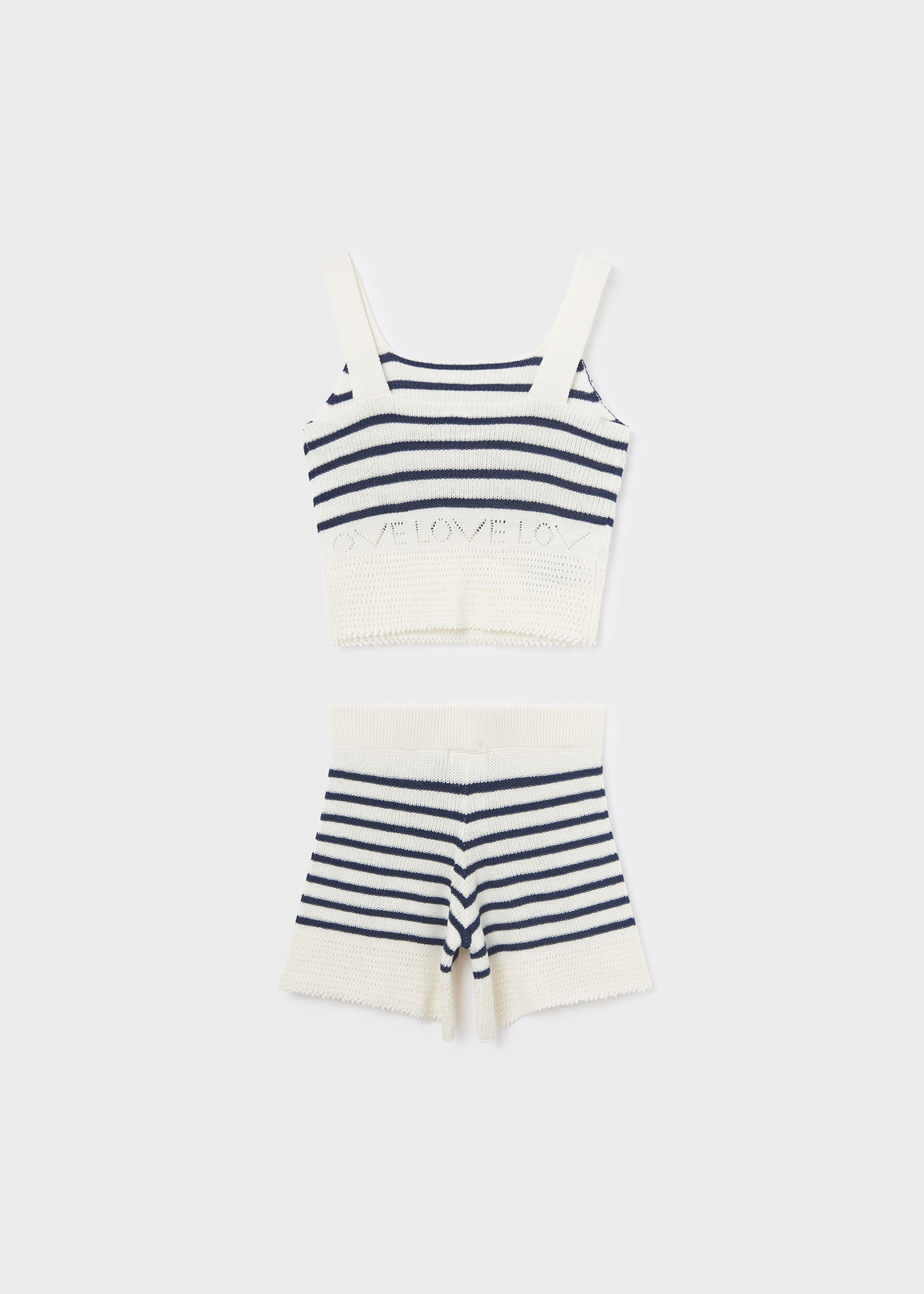 Conjunto de duas peças com blusa de tricô e shorts para meninas
