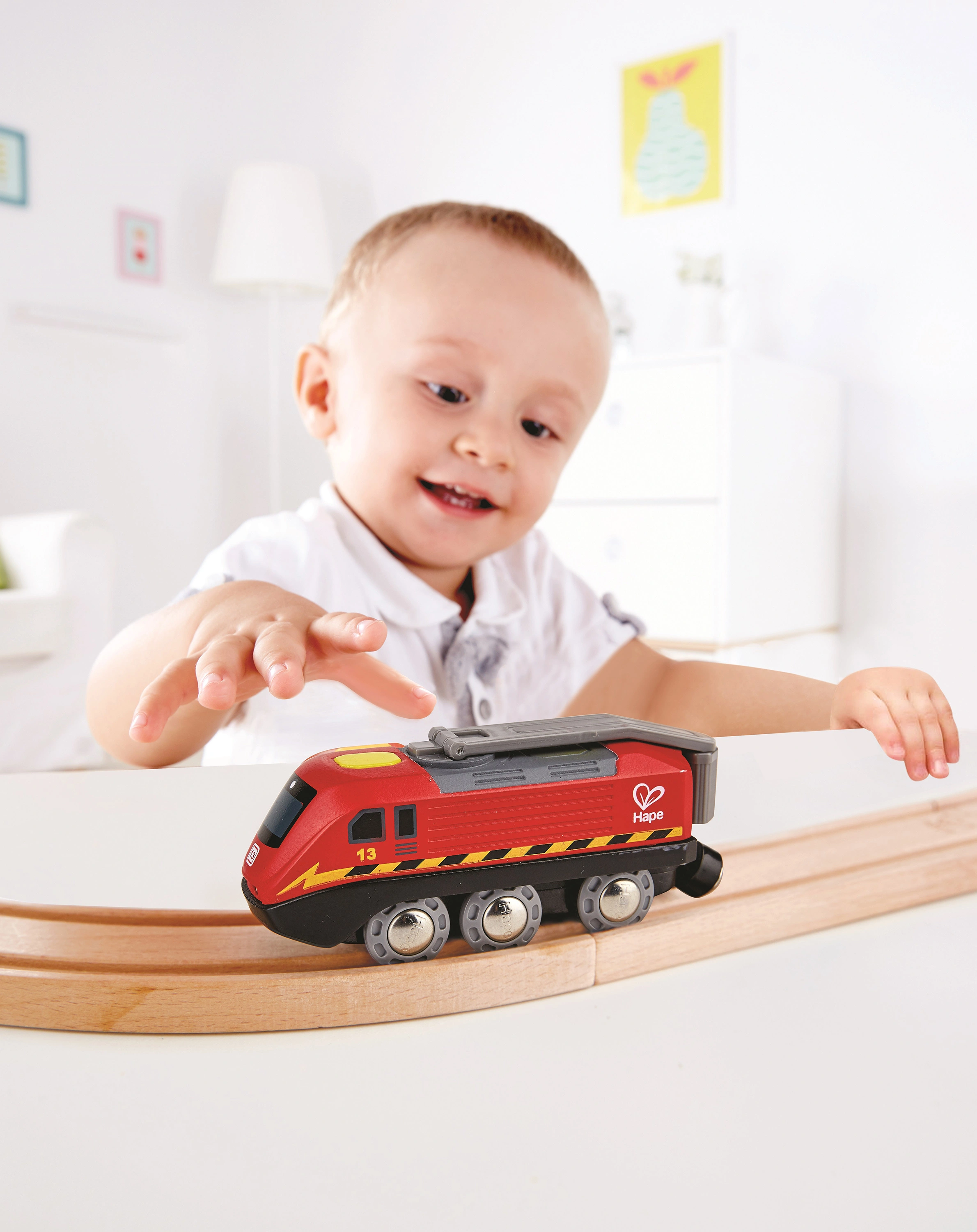 Eisenbahn ZUG MIT KURBELANTRIEB in rot