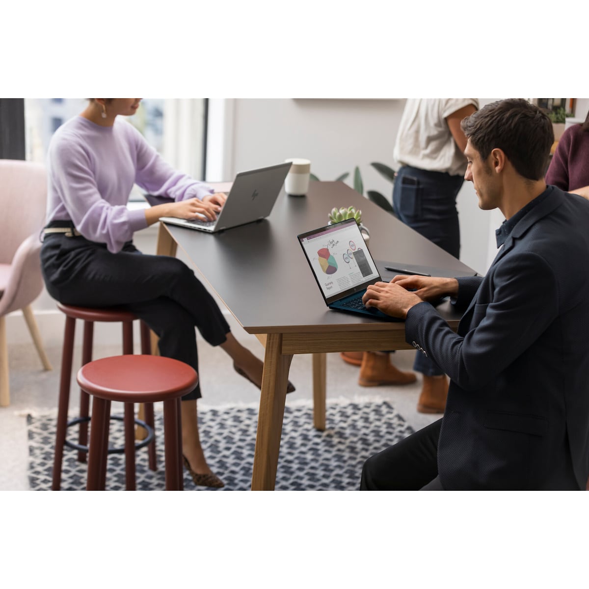HP EliteBook 640 G11/U5-125U/16/512/14
