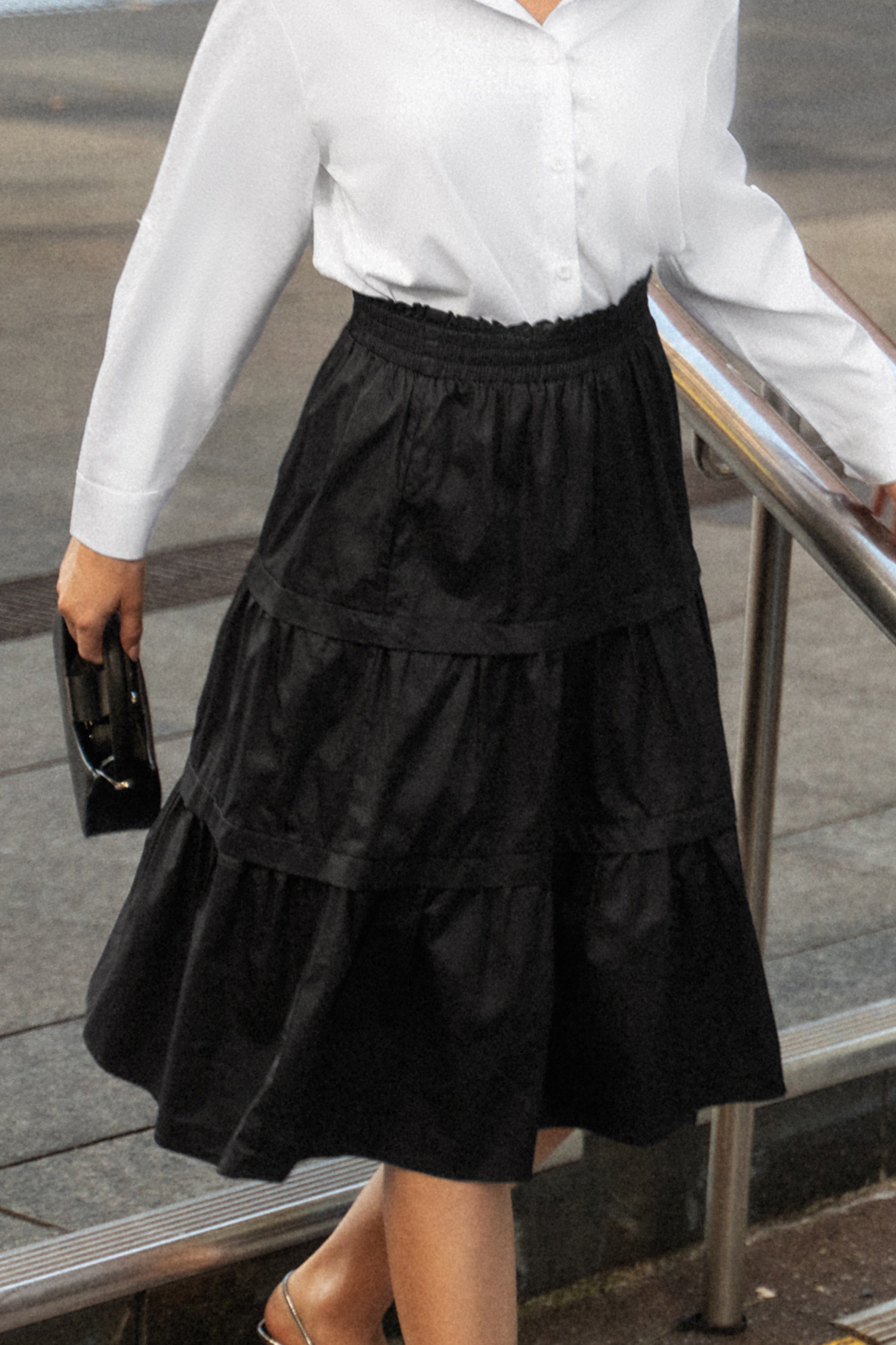 Jupe midi en pur coton évasée à taille élastique noire
