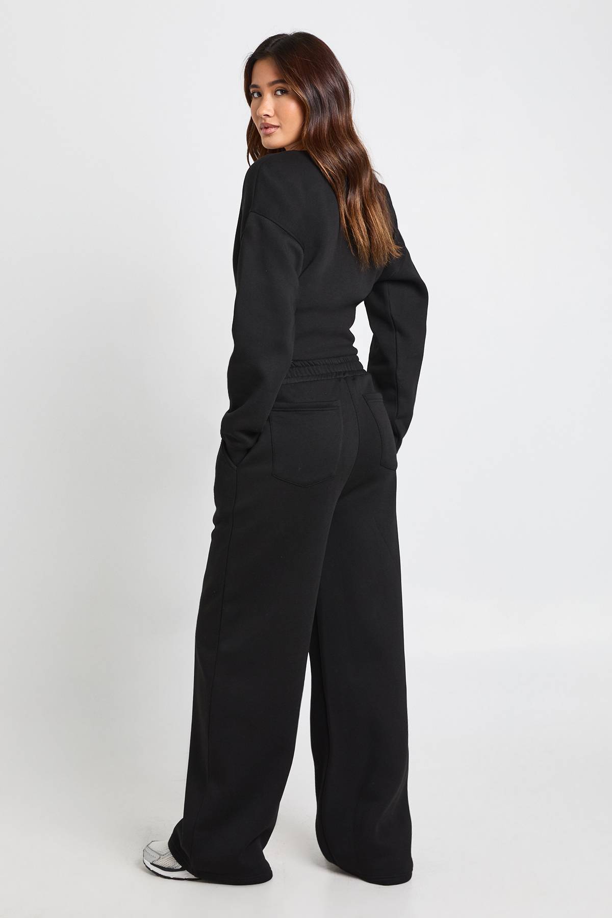 boohoo Ensemble de Survêtement Sweat Col V à Ourlet Profond et Jogging Ajusté