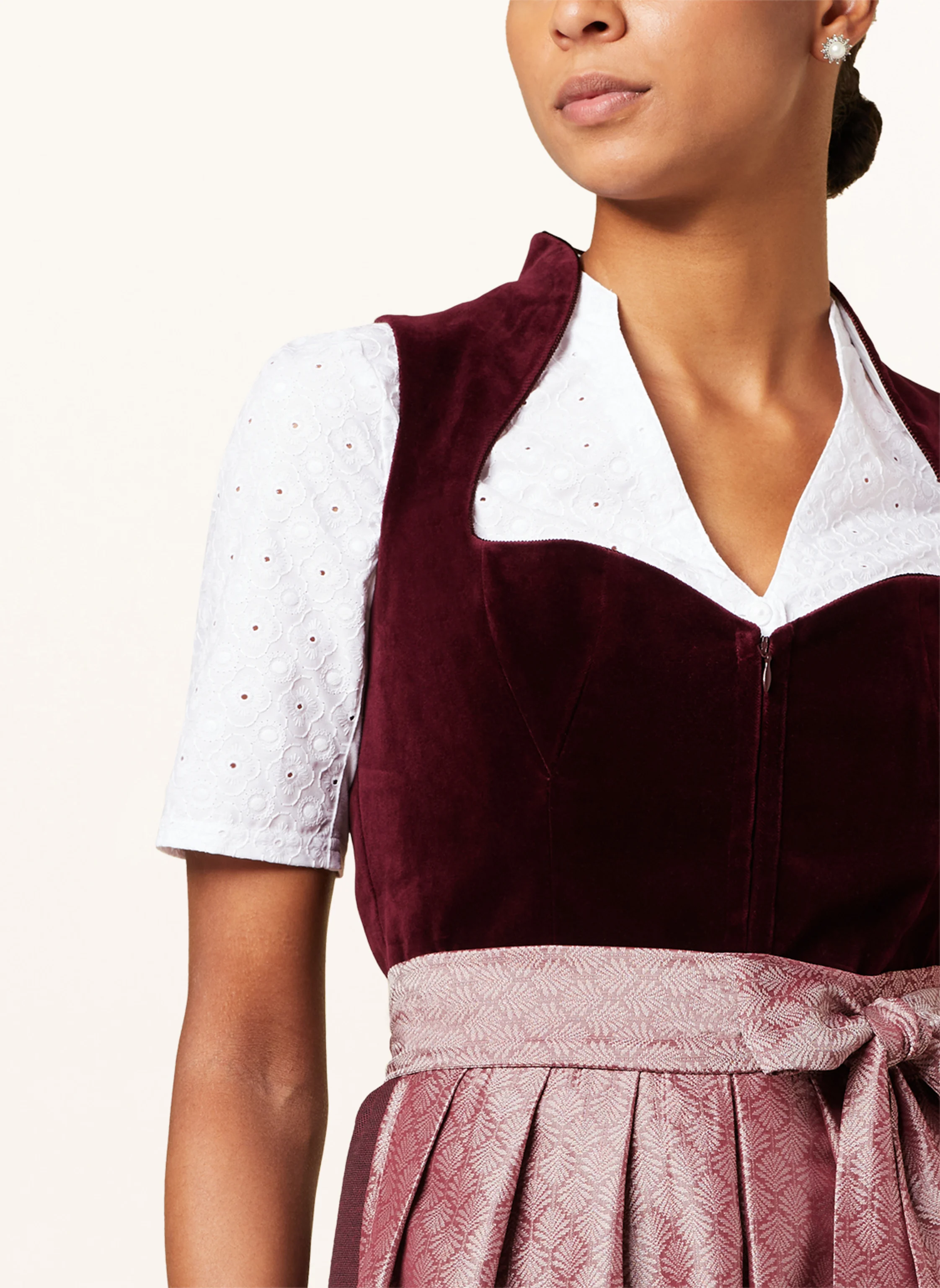 WALDORFF Dirndlbluse im Materialmix