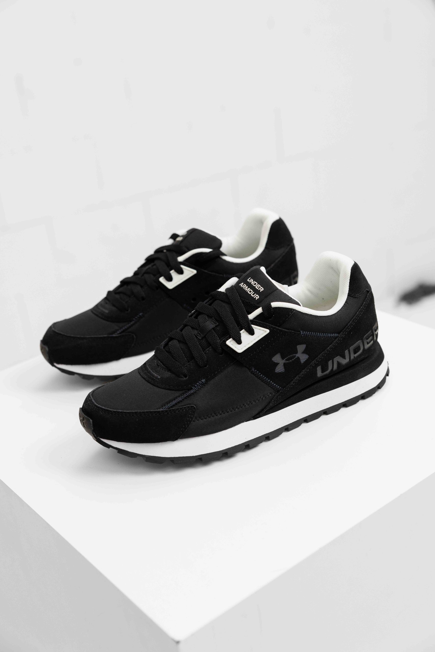 Under Armour Essential Runner Sneakers Heren Zwart