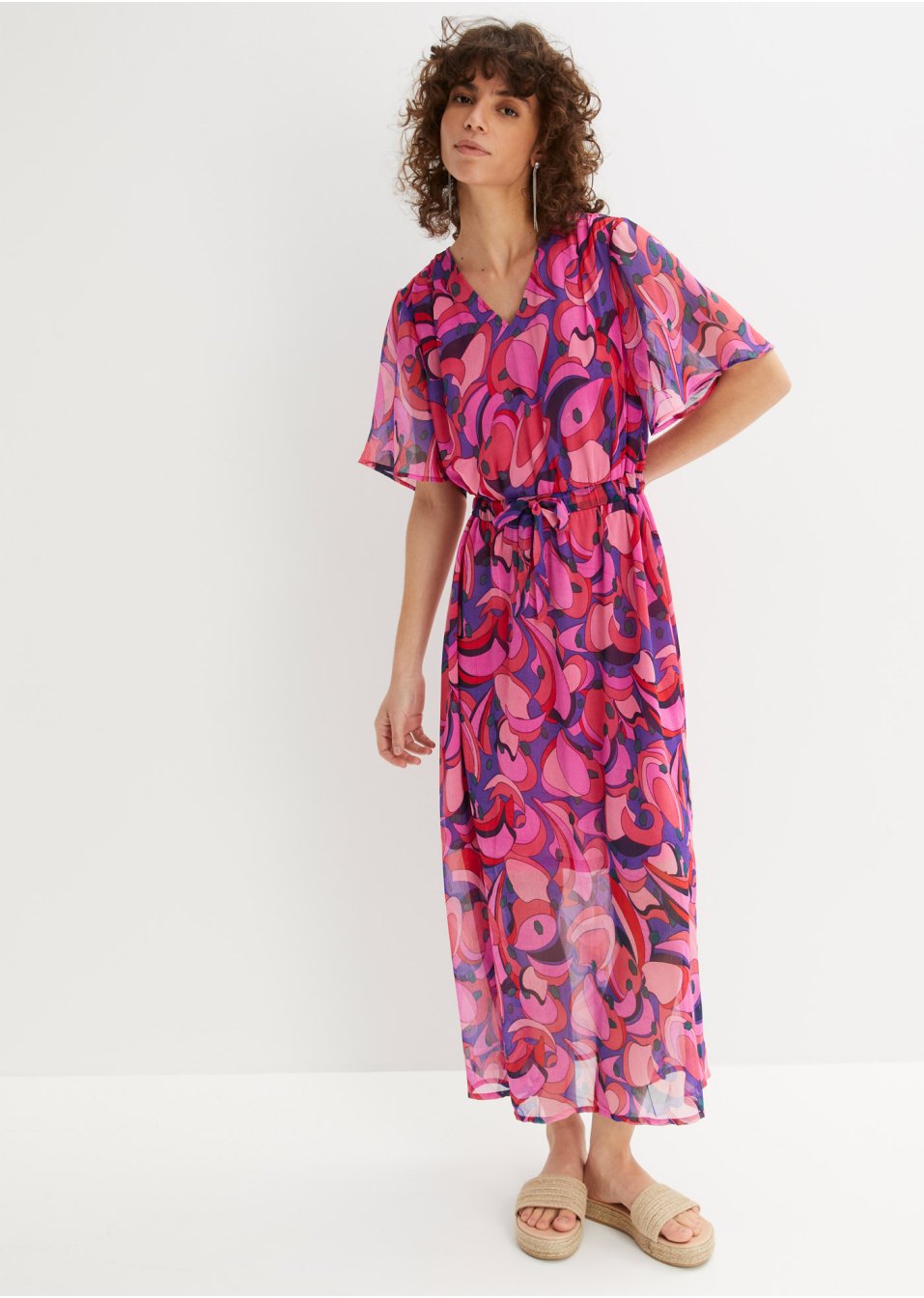 Robe en mousseline avec manches papillon