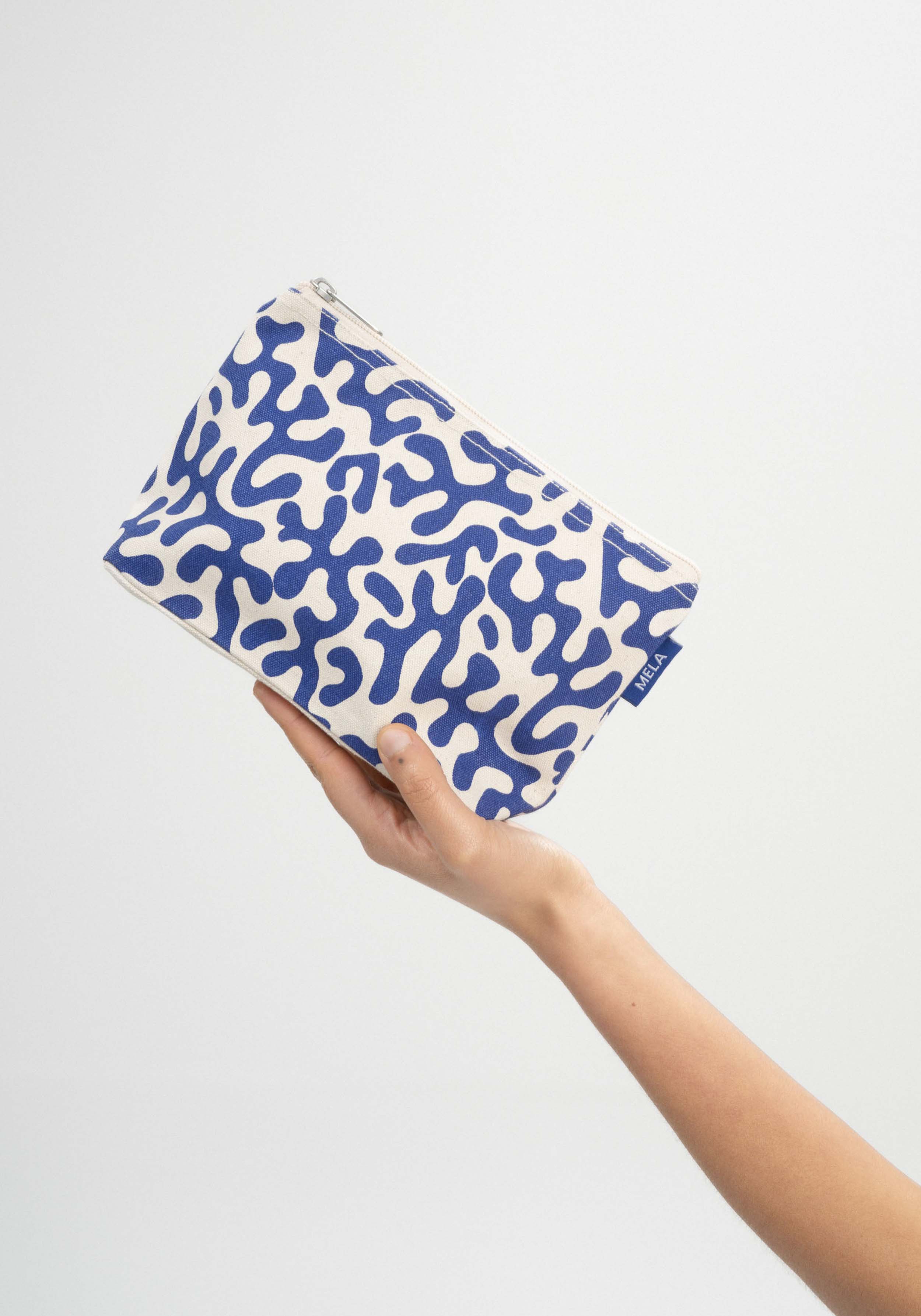 Mela Grosse Kosmetiktasche Big Pouch Greige/Blue Coral Print
