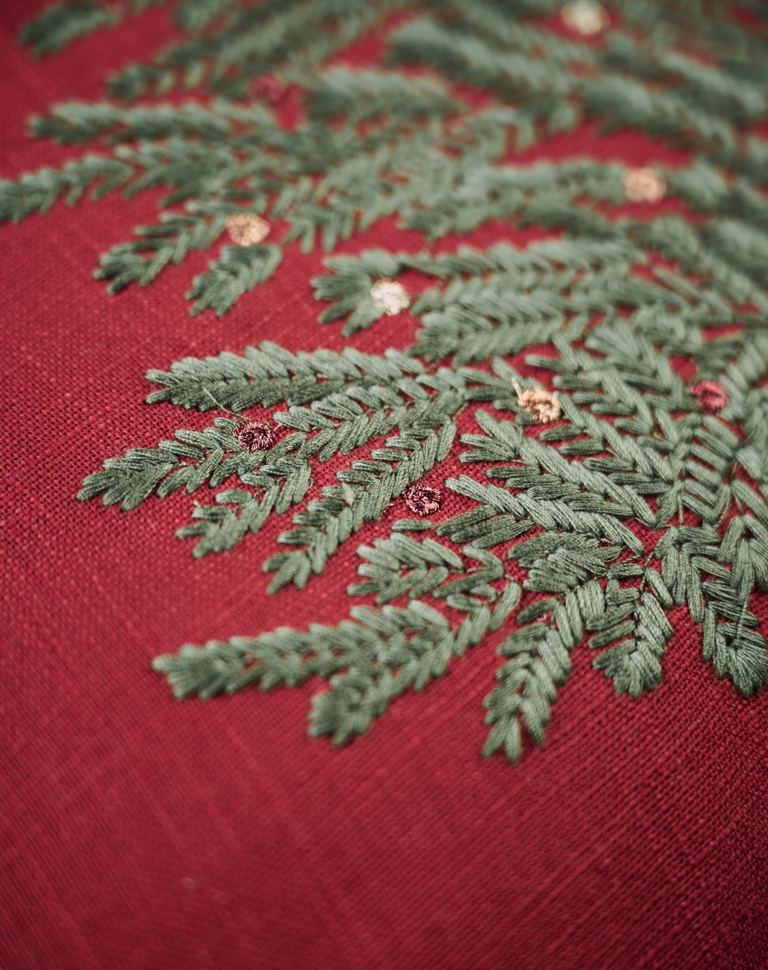 Pyntepute rød - 50x50 cm