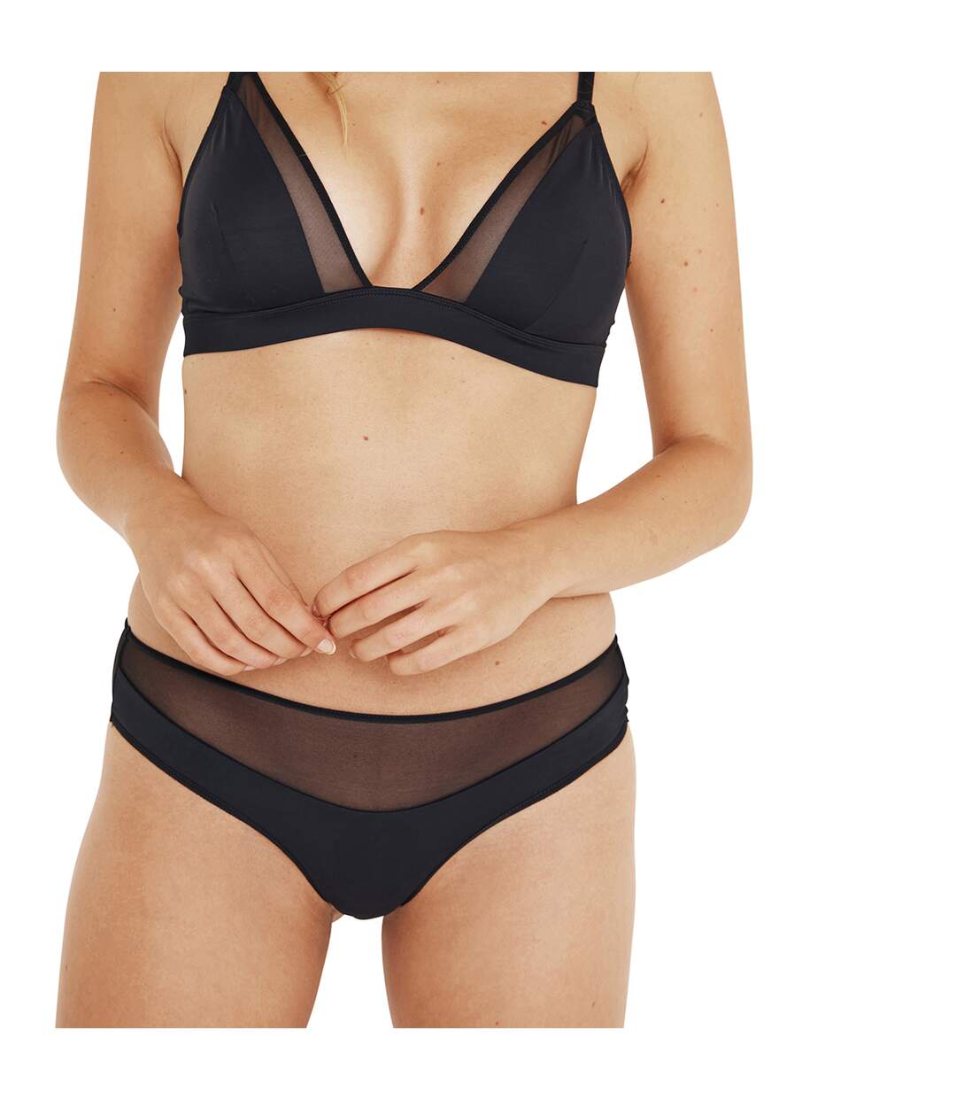 String femme Tulle