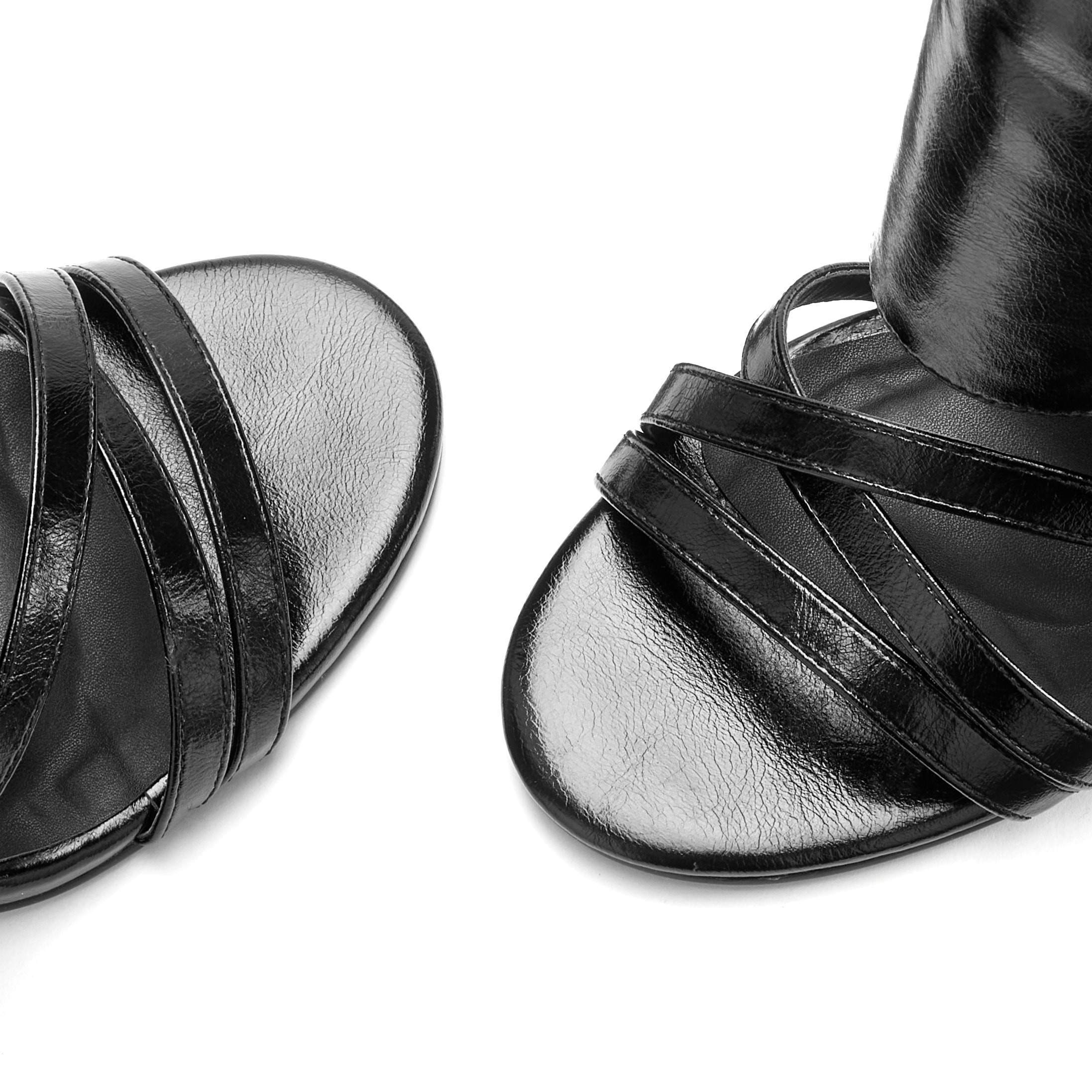 LASCANA Belle Affaire High-Heel-Sandalette »Sandalette mit raffinierter Schnürung,«  verführerischer Sommerschuh mit Schnürung, offener Schuh, Sandale