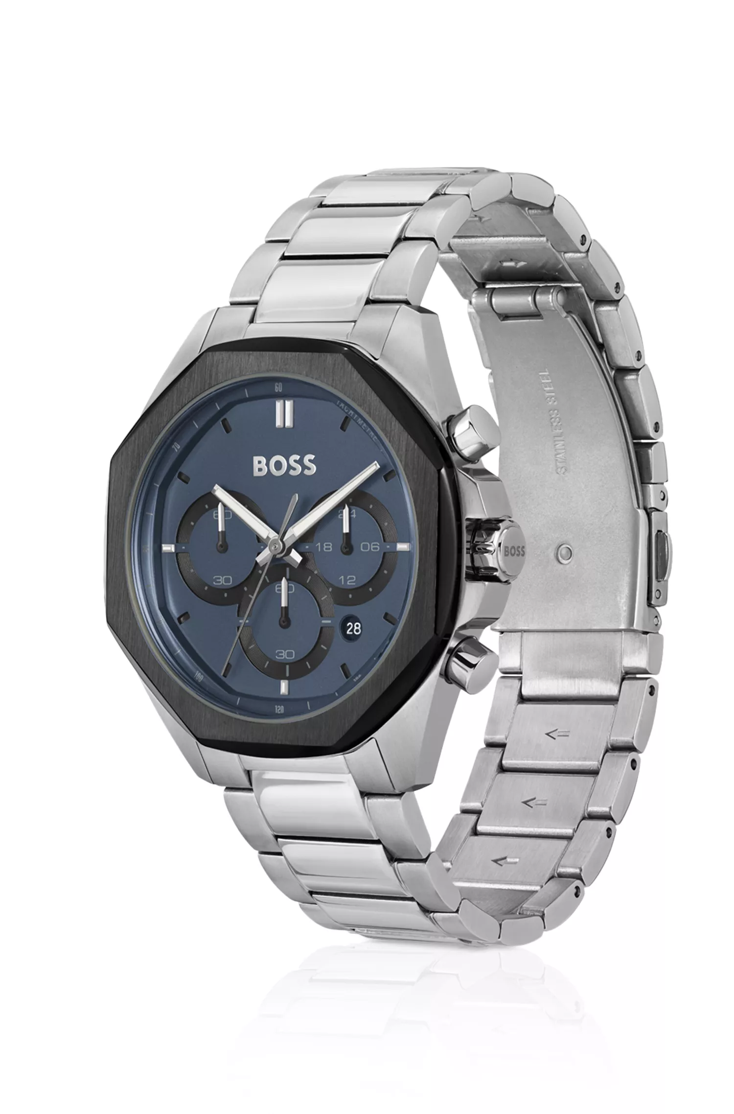 Relógio cronógrafo BOSS com mostrador preto e azul e pulseira de elos.
