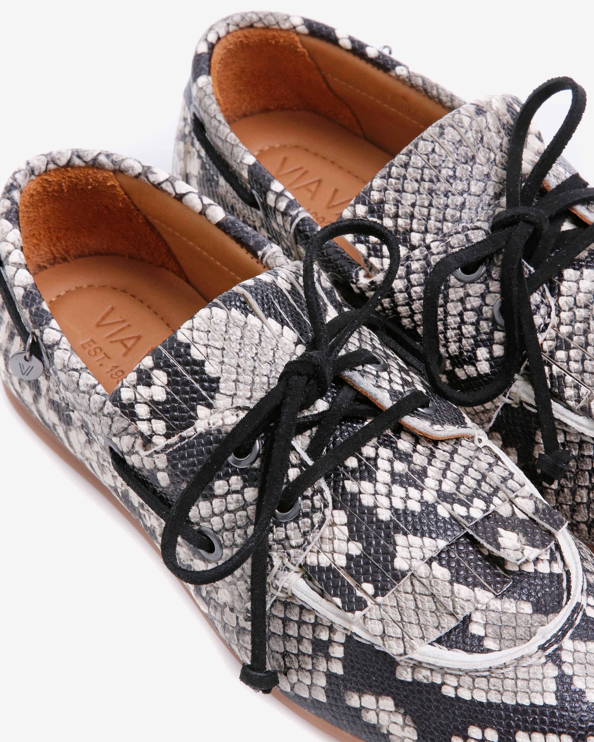 VIA VAI slangenprint dames loafers June Loua
