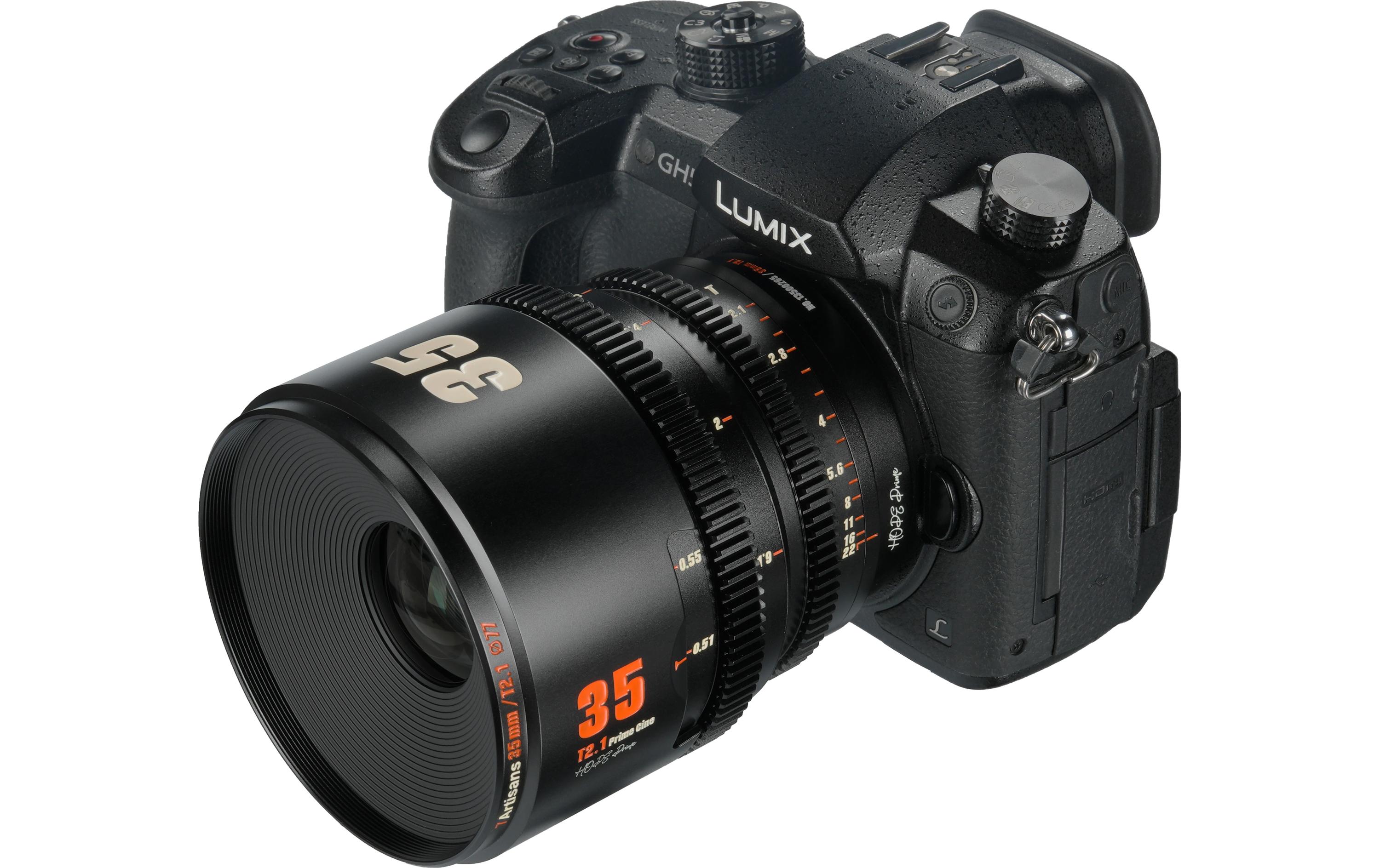 Festbrennweite 35mm T/2.1 – MFT<br>Kompaktes, leichtes Objektiv für Kameras mit Super35-Sensoren