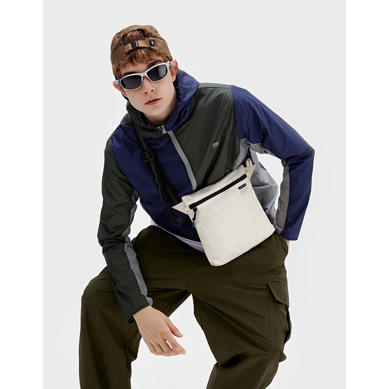 Gaston Luga<br>Crossbody Lightweight Daybag
