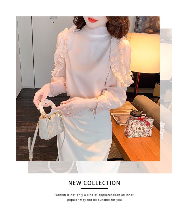 Daybreak - Blouse met pofmouwen en hoge hals, effen en ruches