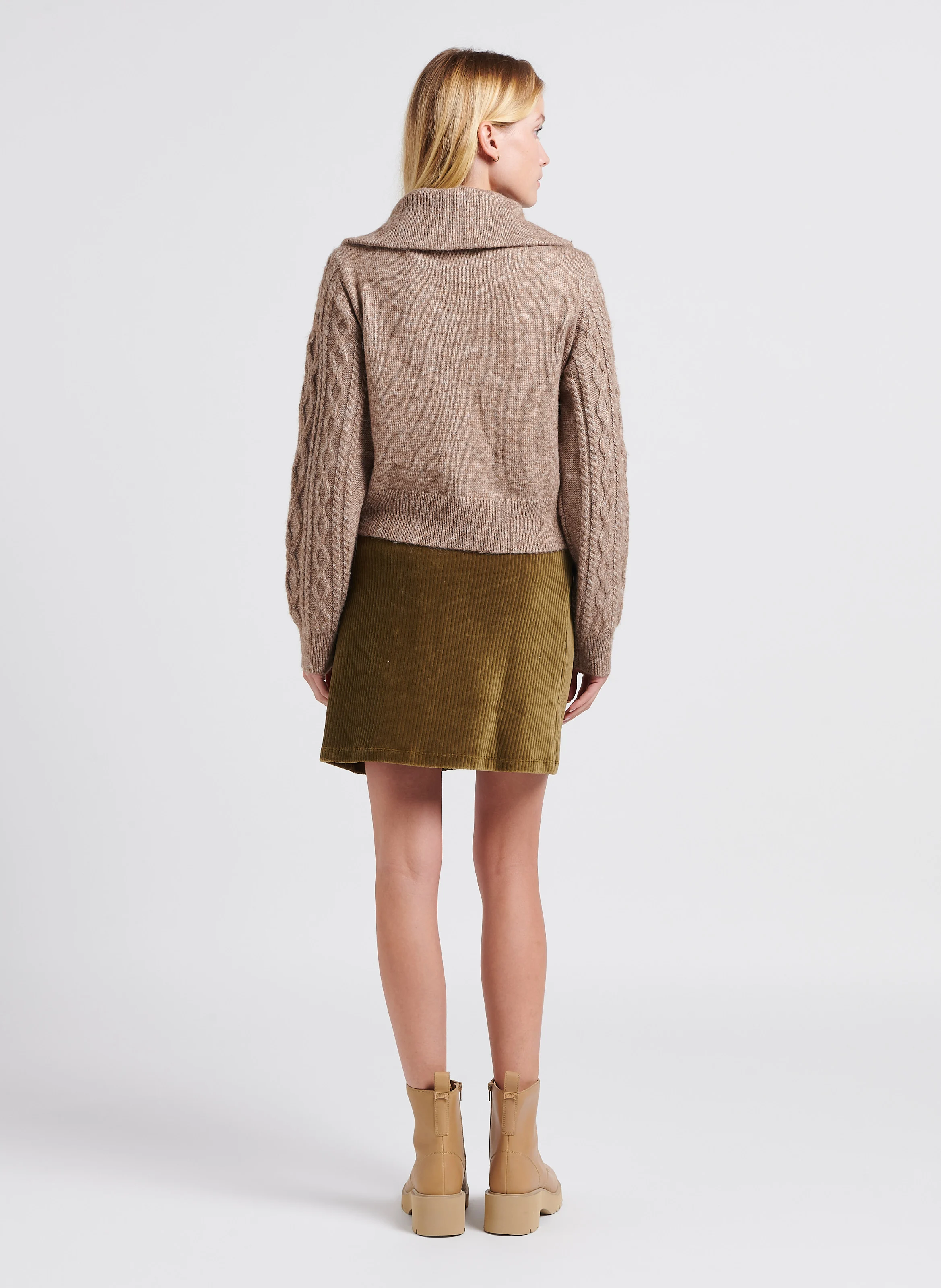 SOLANGE - Gilet court col camionneur| Marron