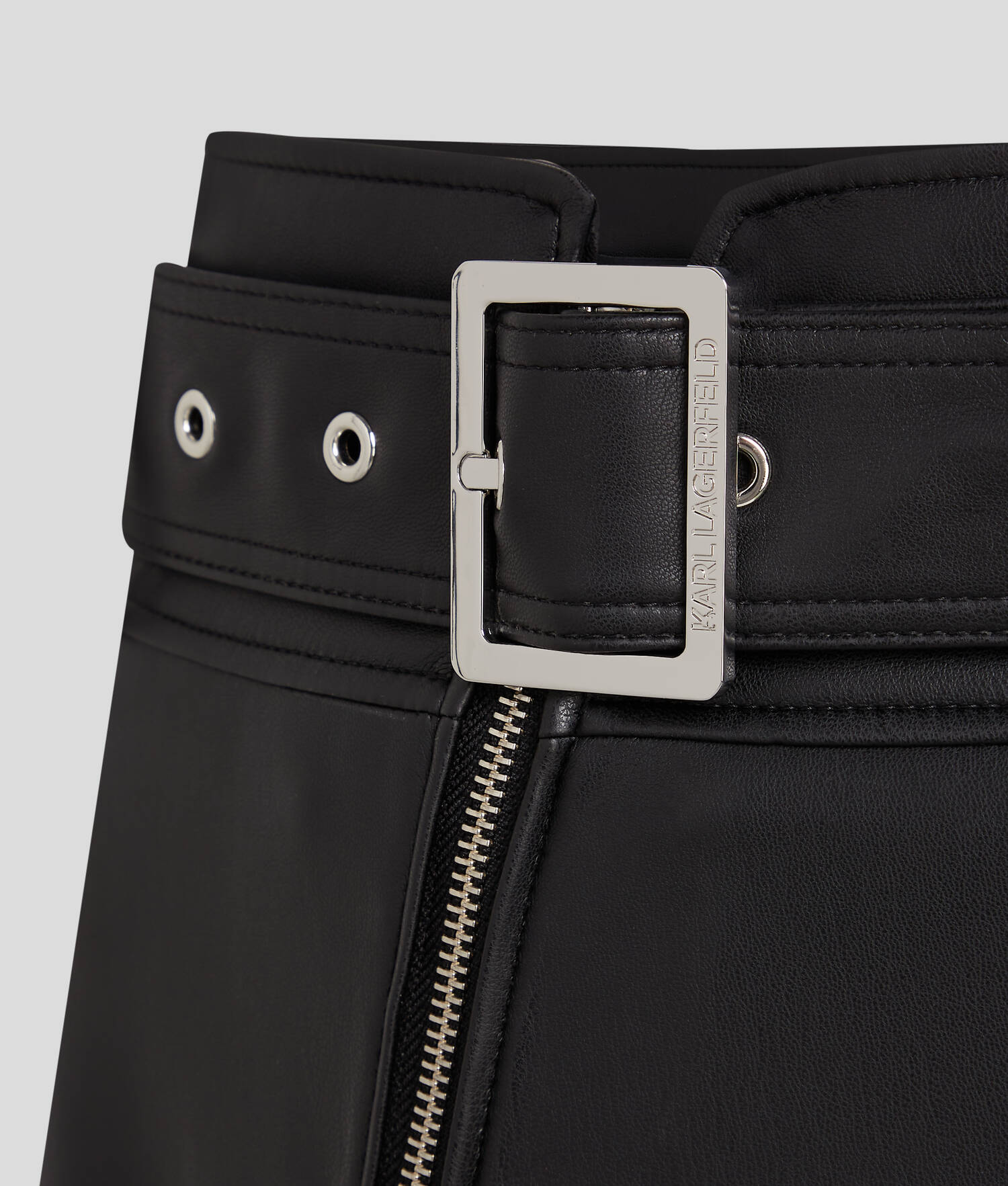 JUPE STYLE MOTARD EN SIMILI-CUIR