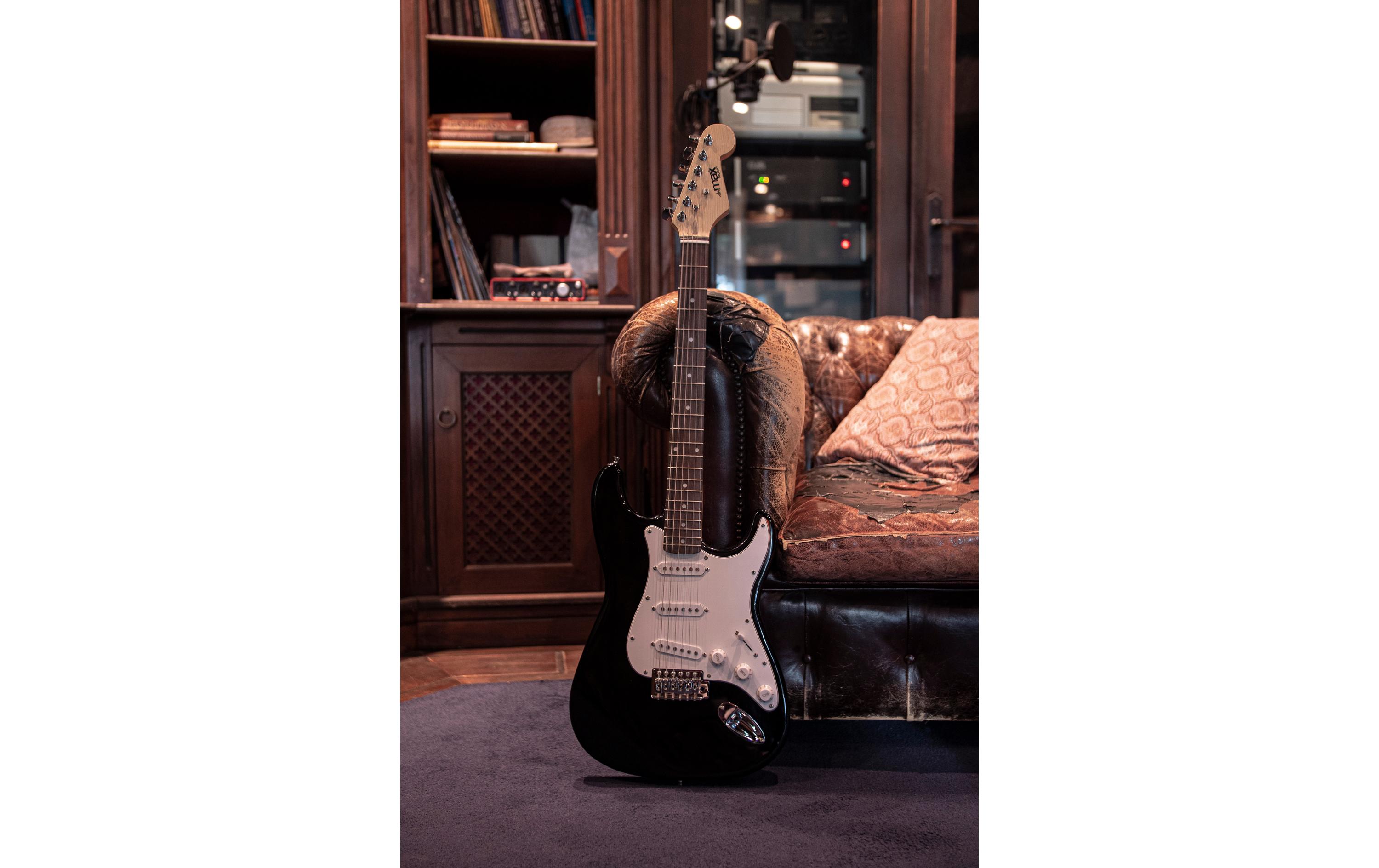 E-Gitarre GigKit Schwarz<br>E-Gitarre mit Zubehör