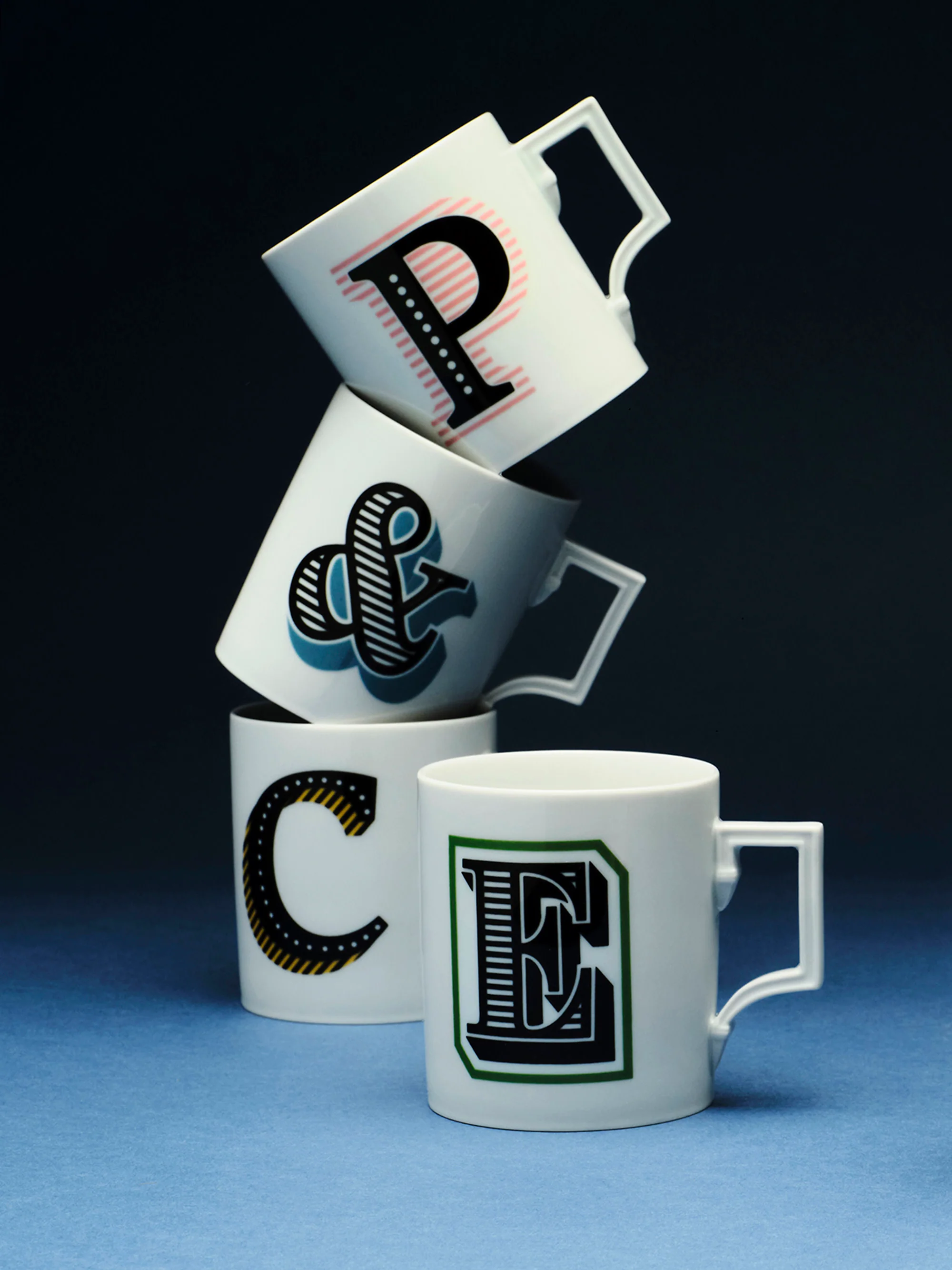 Handgemaakte beker Initials met decoratief motief, Westwing x MEISSEN
