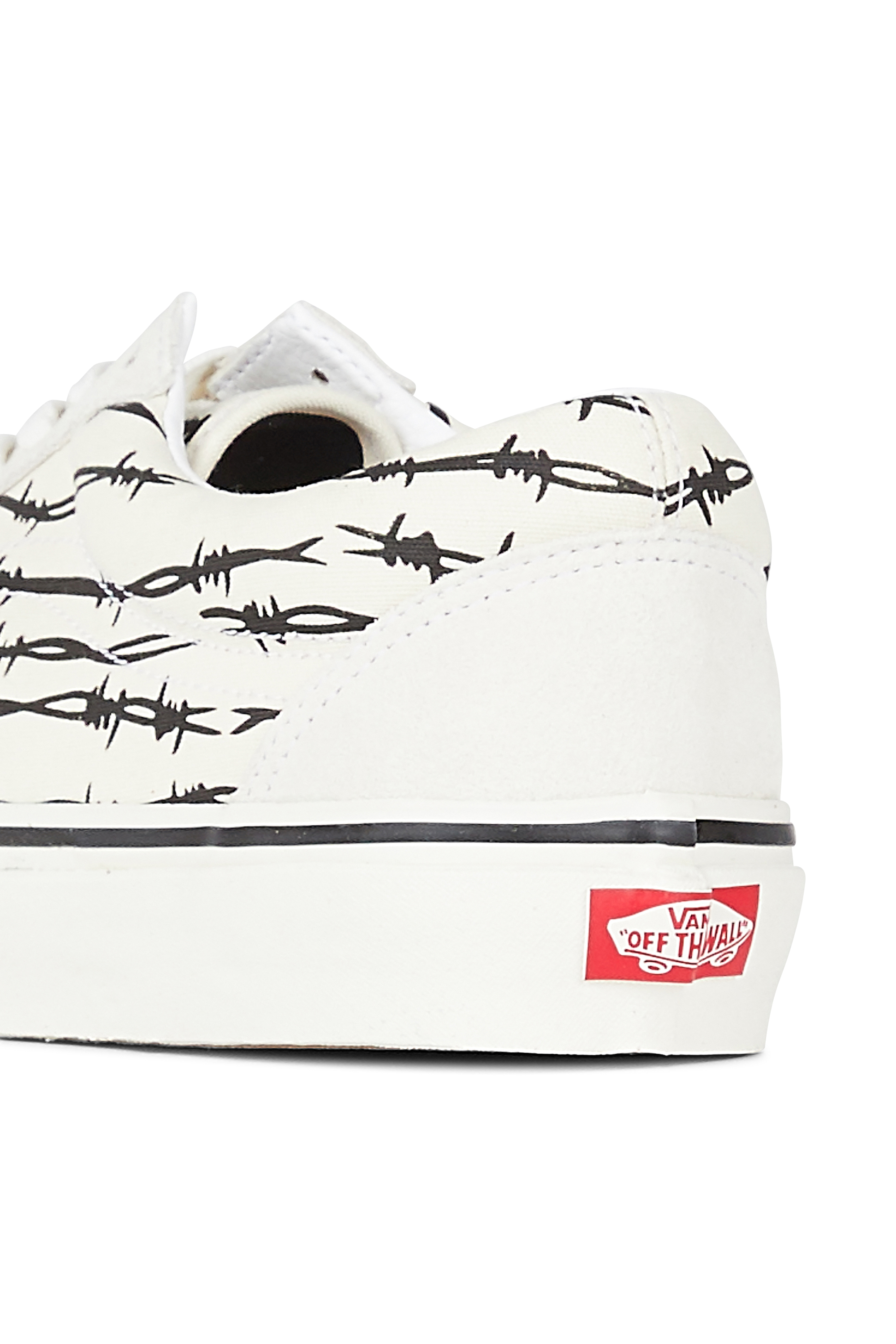 VANS Baskets UA OLD SKOOL 36 DX Blanc
