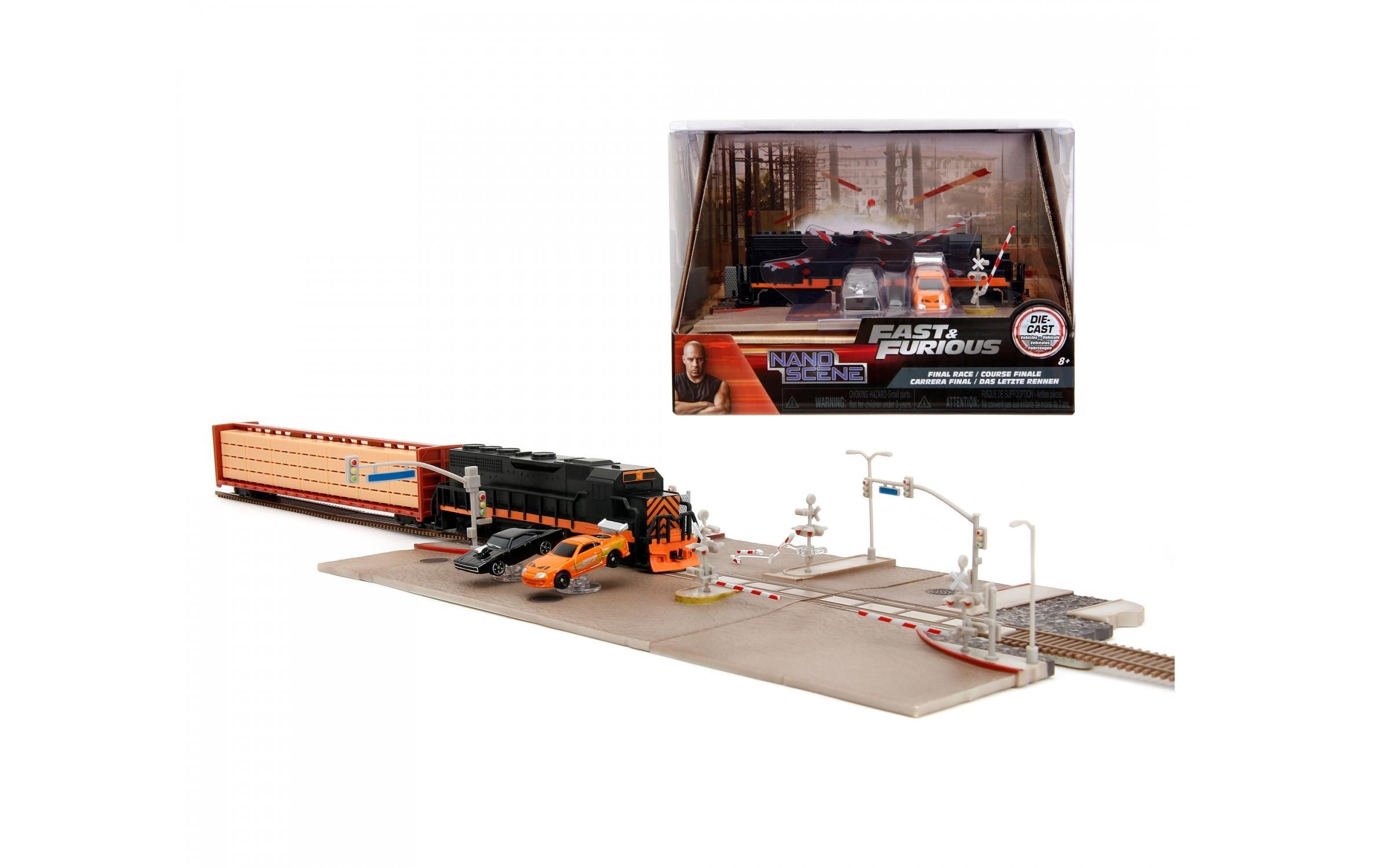 Fast & Furious Diorama Train Scene mit 2 Nano CarsFast & Furious Bahnübergang Diorama mit zwei Modellautos