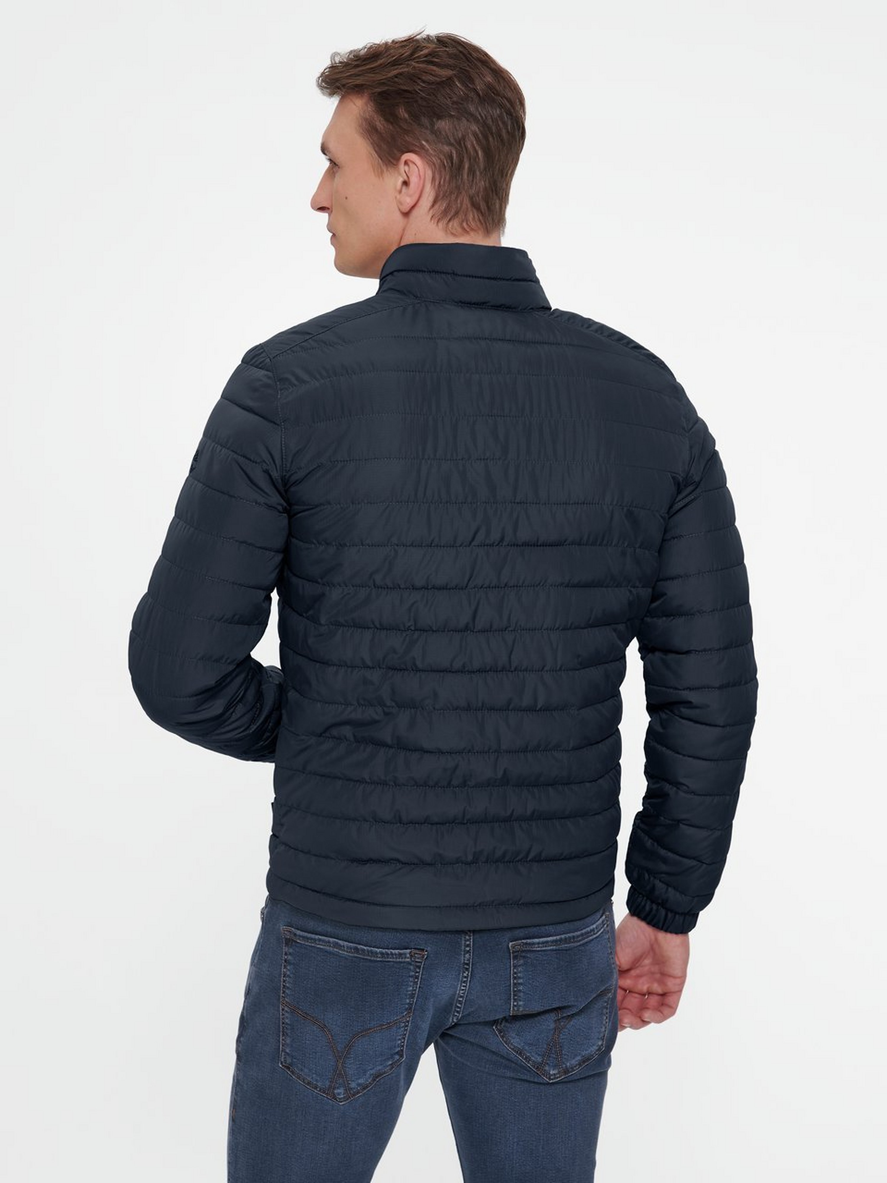 Steppjacke Axis Peak DWR Jkt