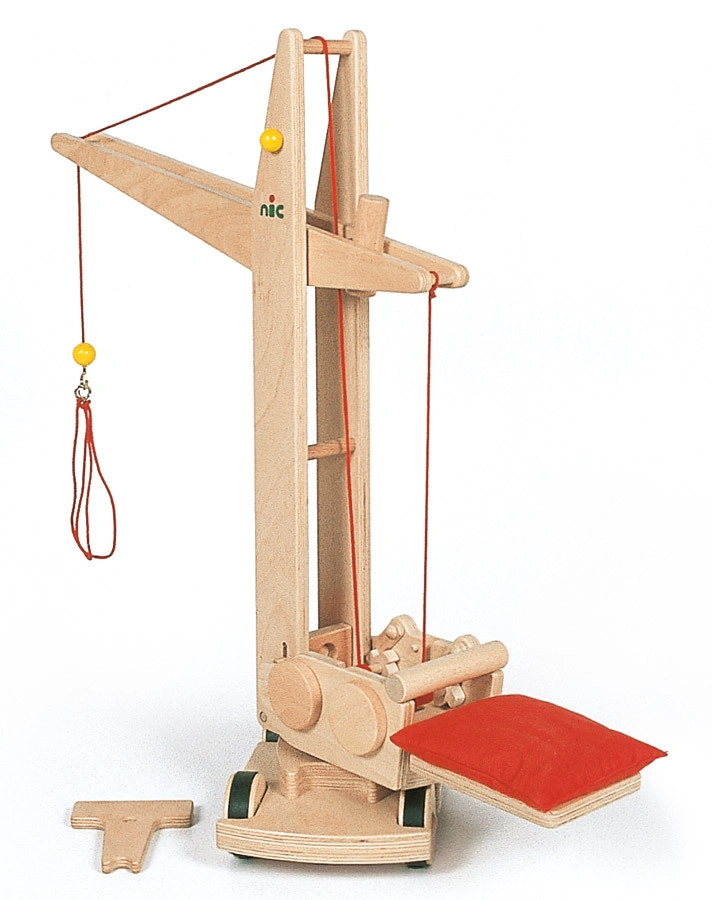 Holz-Baukran mit Sitzfläche H85cm natur
